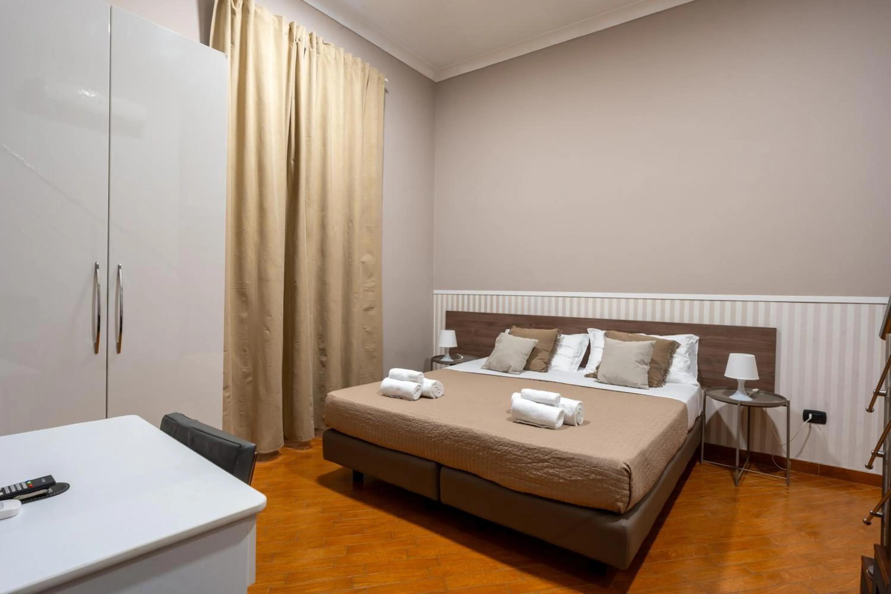 Bed in Hotel Diamond