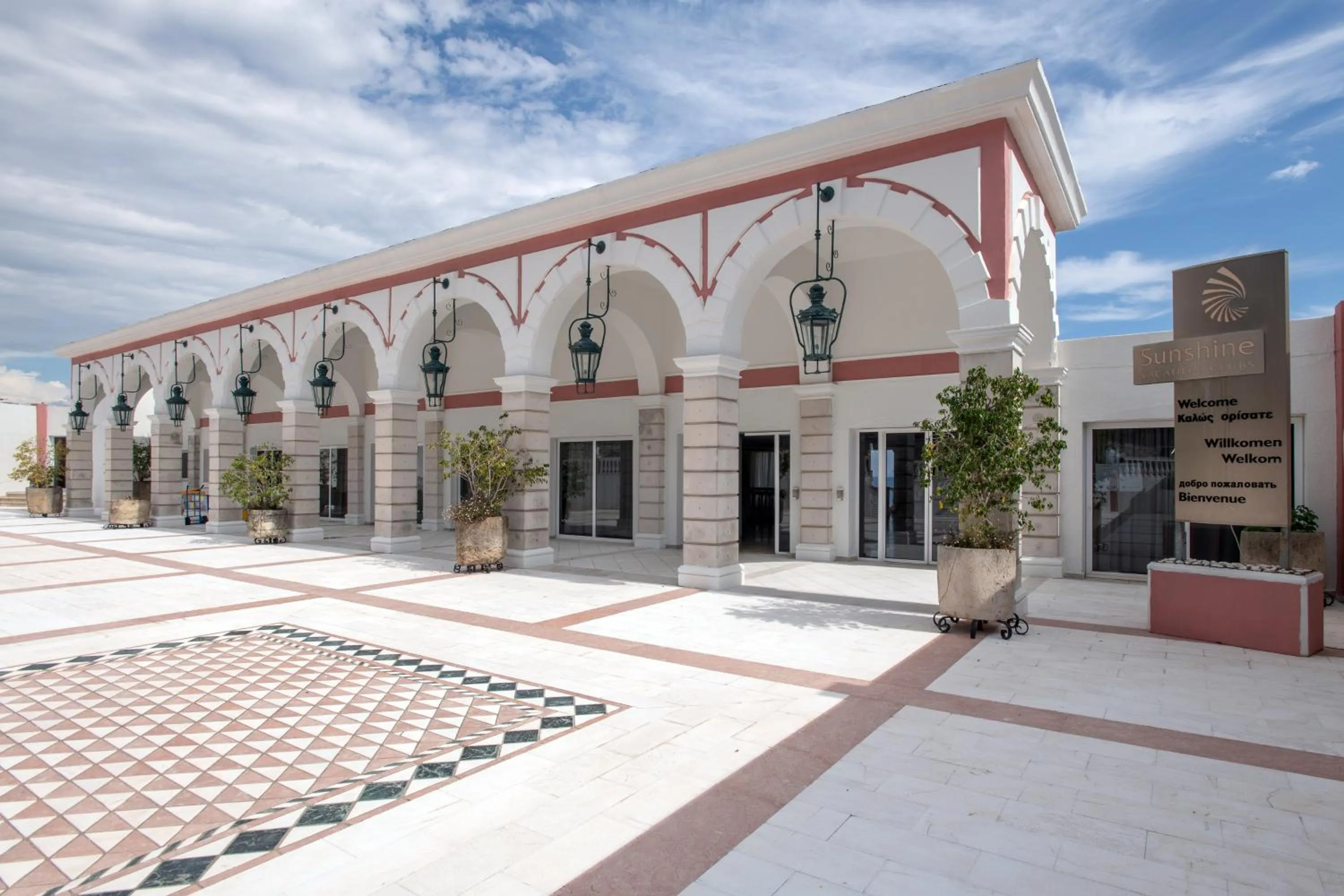 Facade/entrance in Sunshine Corfu Hotel And Spa