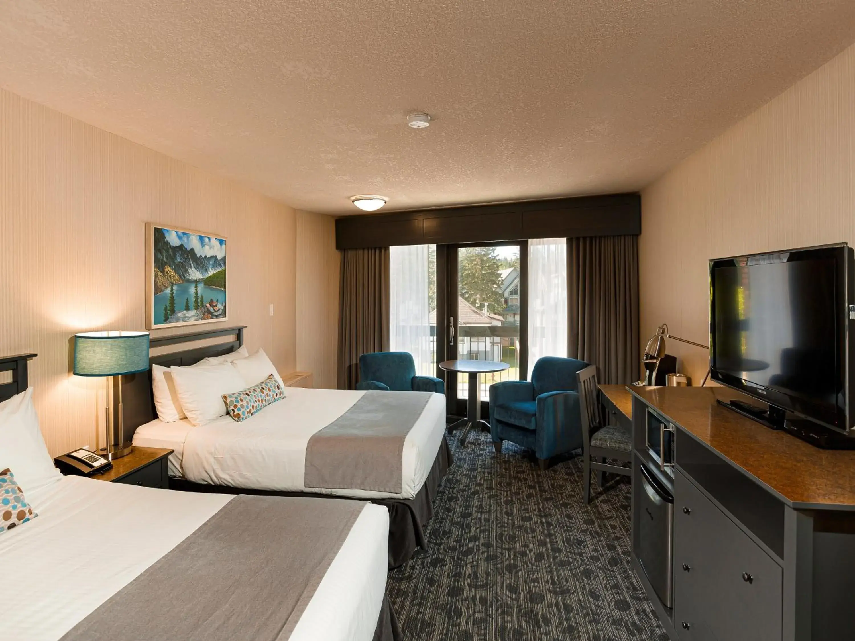 Superior Queen Room with Two Queen Beds in High Country Inn Superior Queen Room with Two Queen Beds in High Country Inn