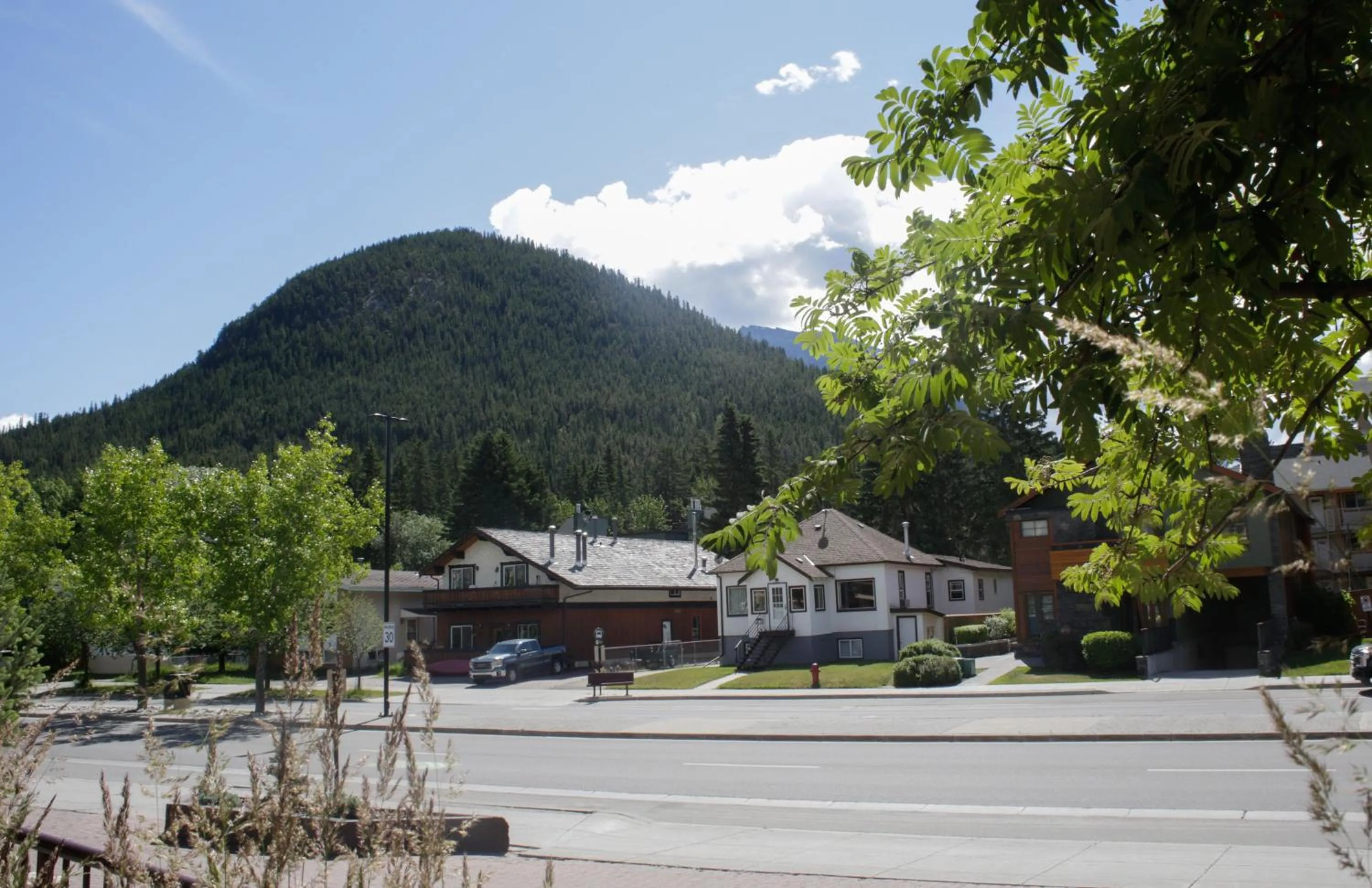 Neighbourhood in High Country Inn