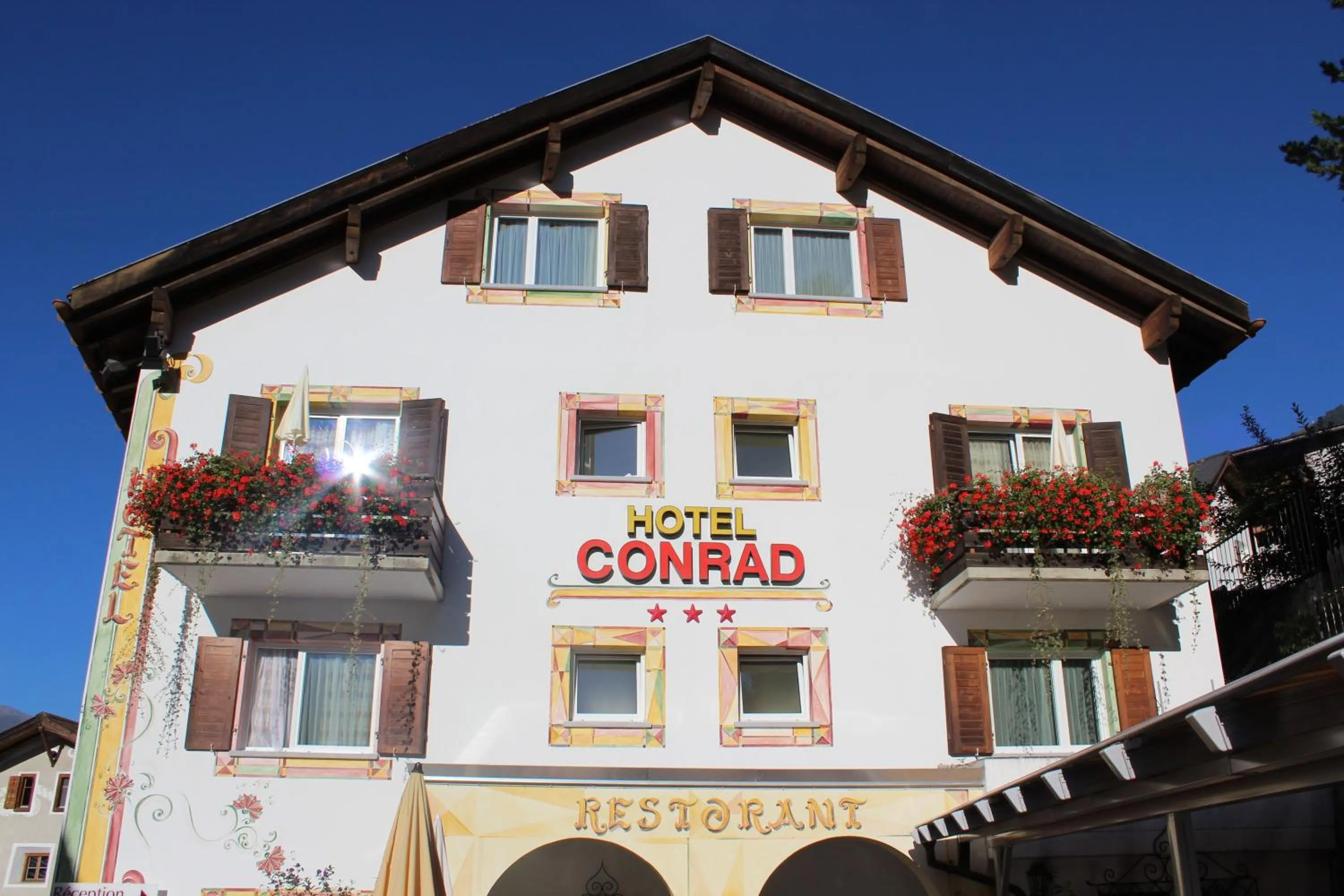 Facade/entrance in Hotel Conrad