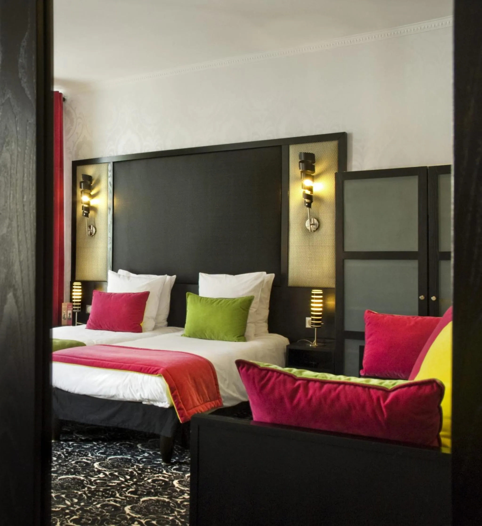 Bed in Hotel Peyris Opera