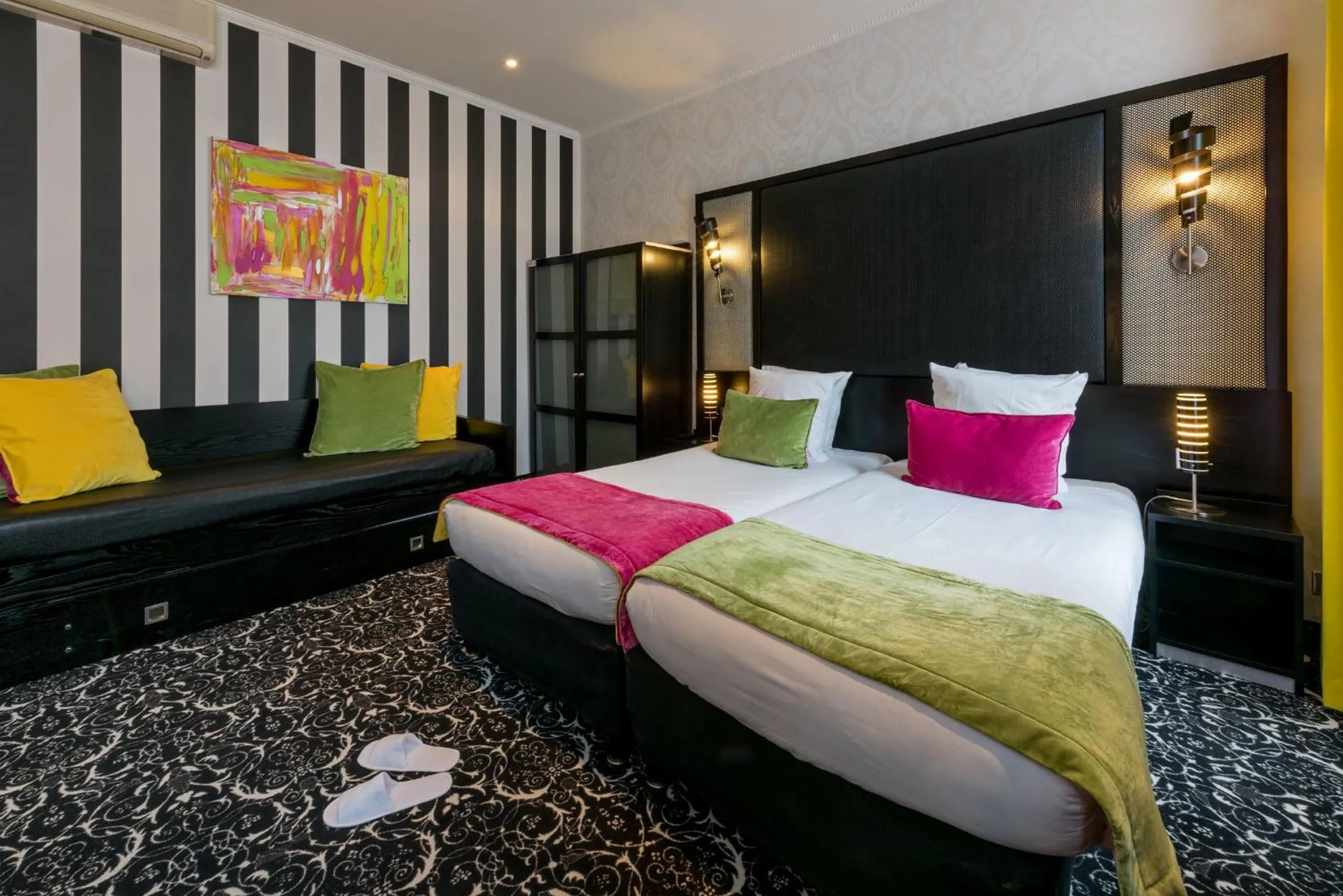 Bedroom, Bed in Hotel Peyris Opera