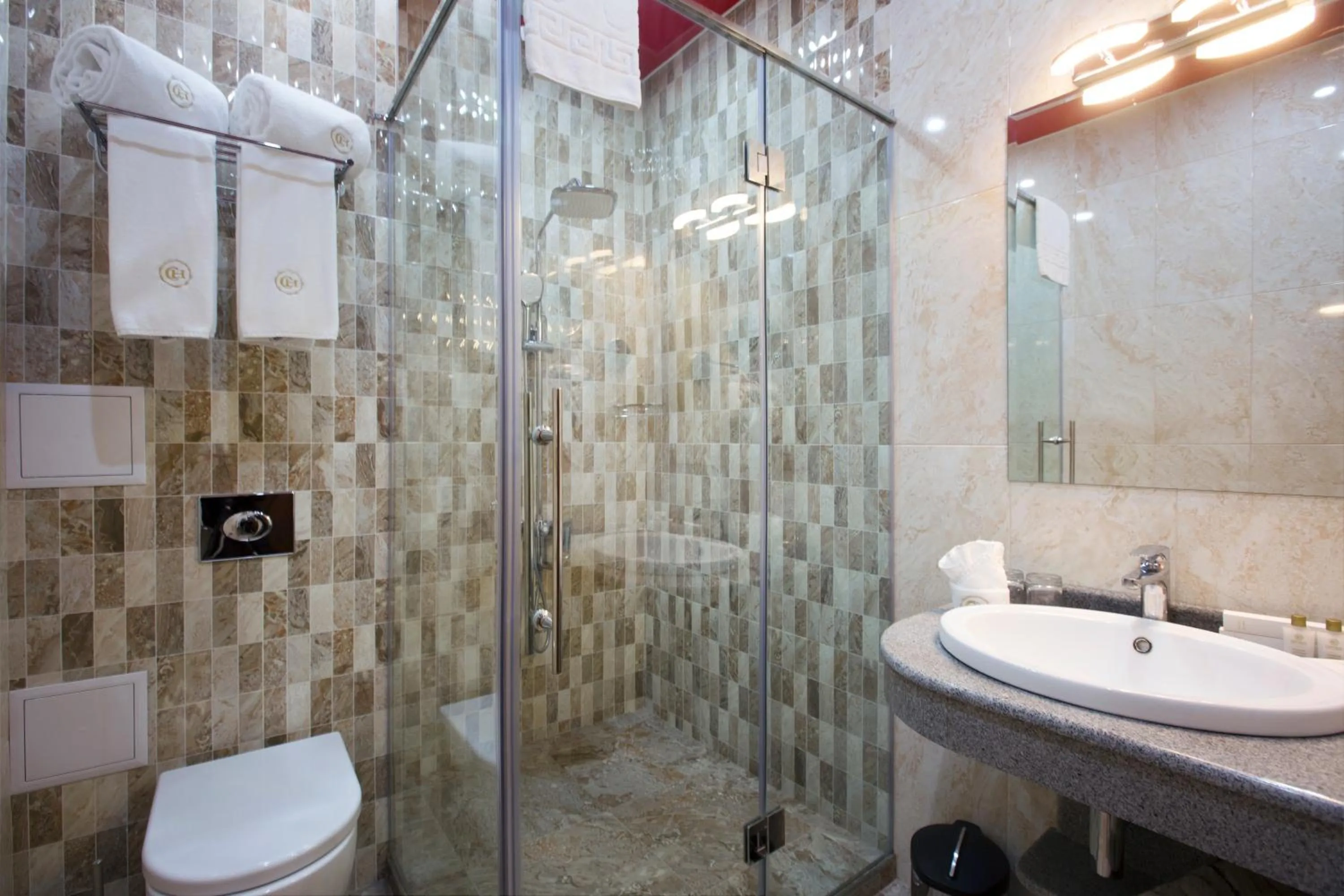 Shower in Central Hotel Yerevan