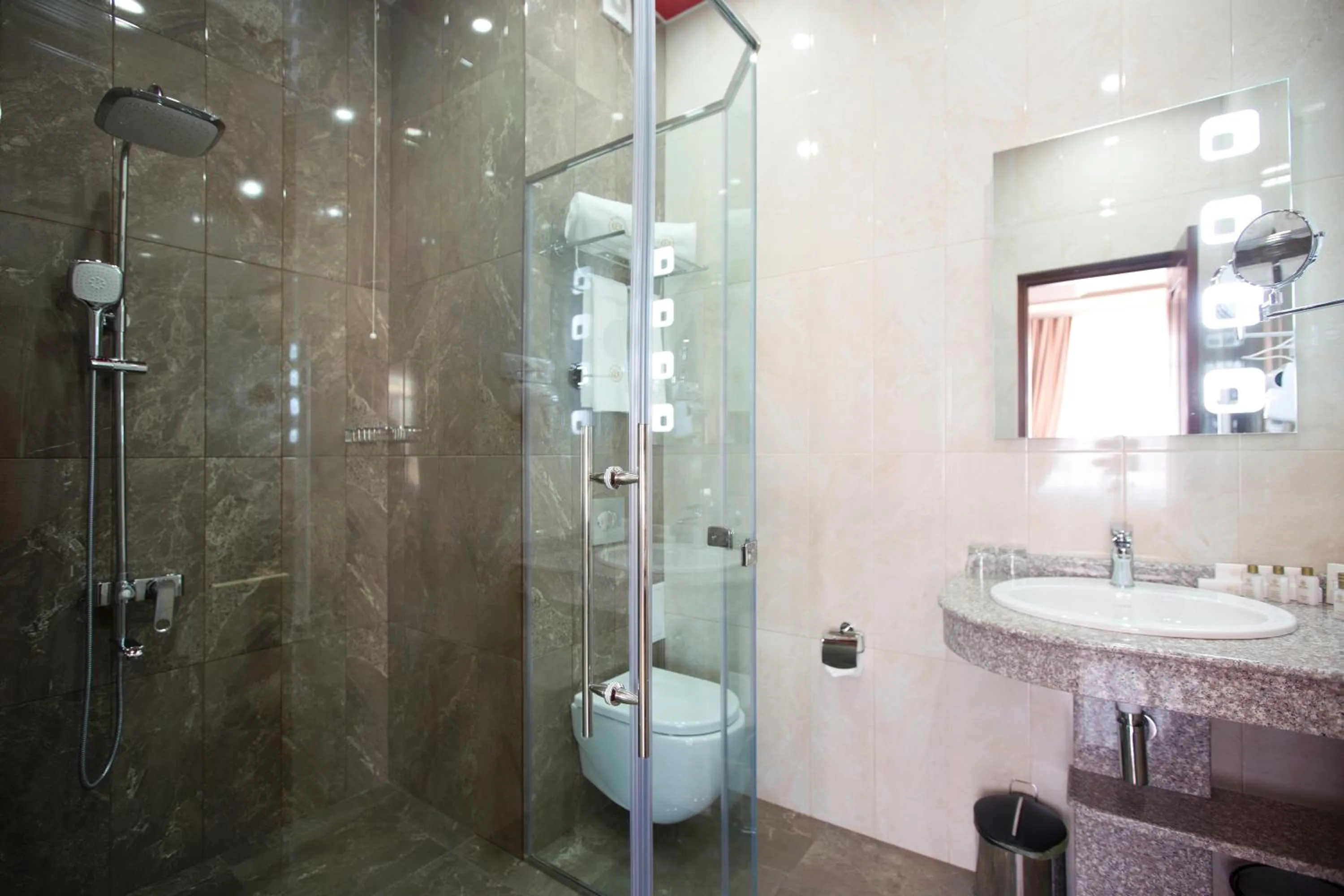 Shower in Central Hotel Yerevan