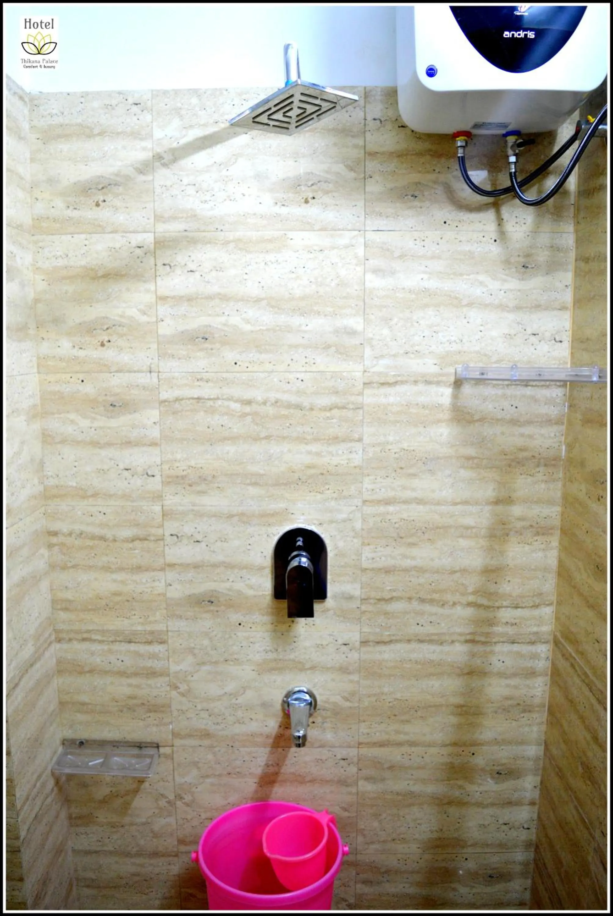 Bathroom in Hotel Thikana Palace