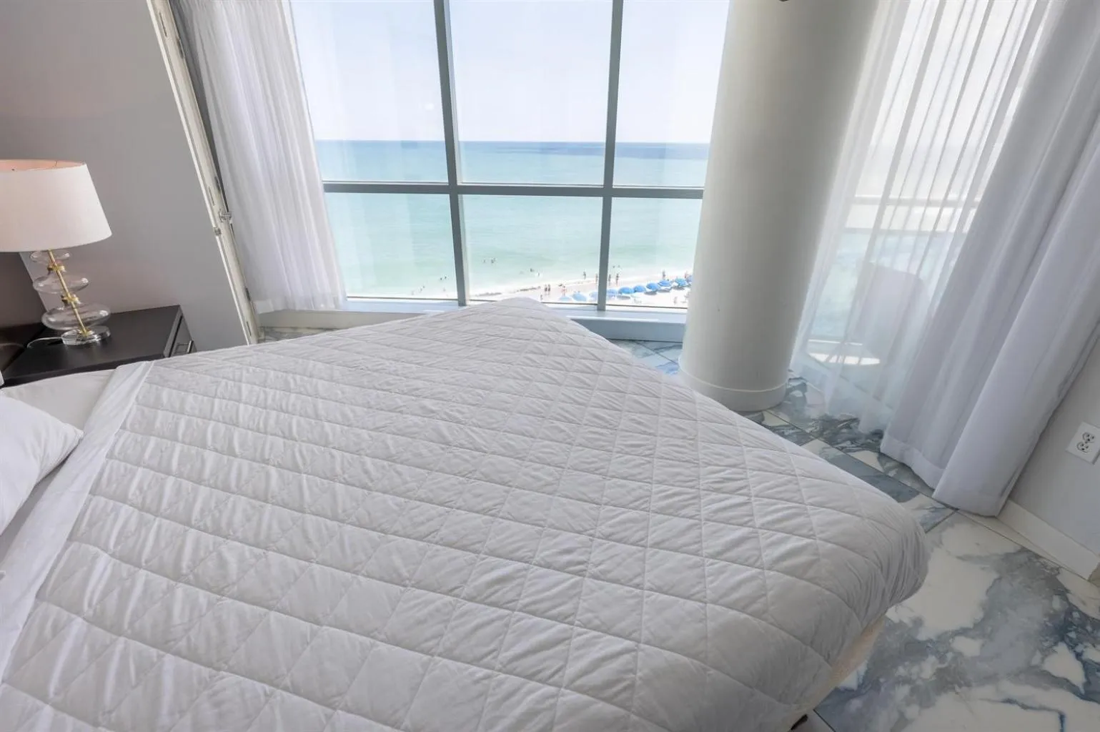 Bed in Ocean Front Corner Unit