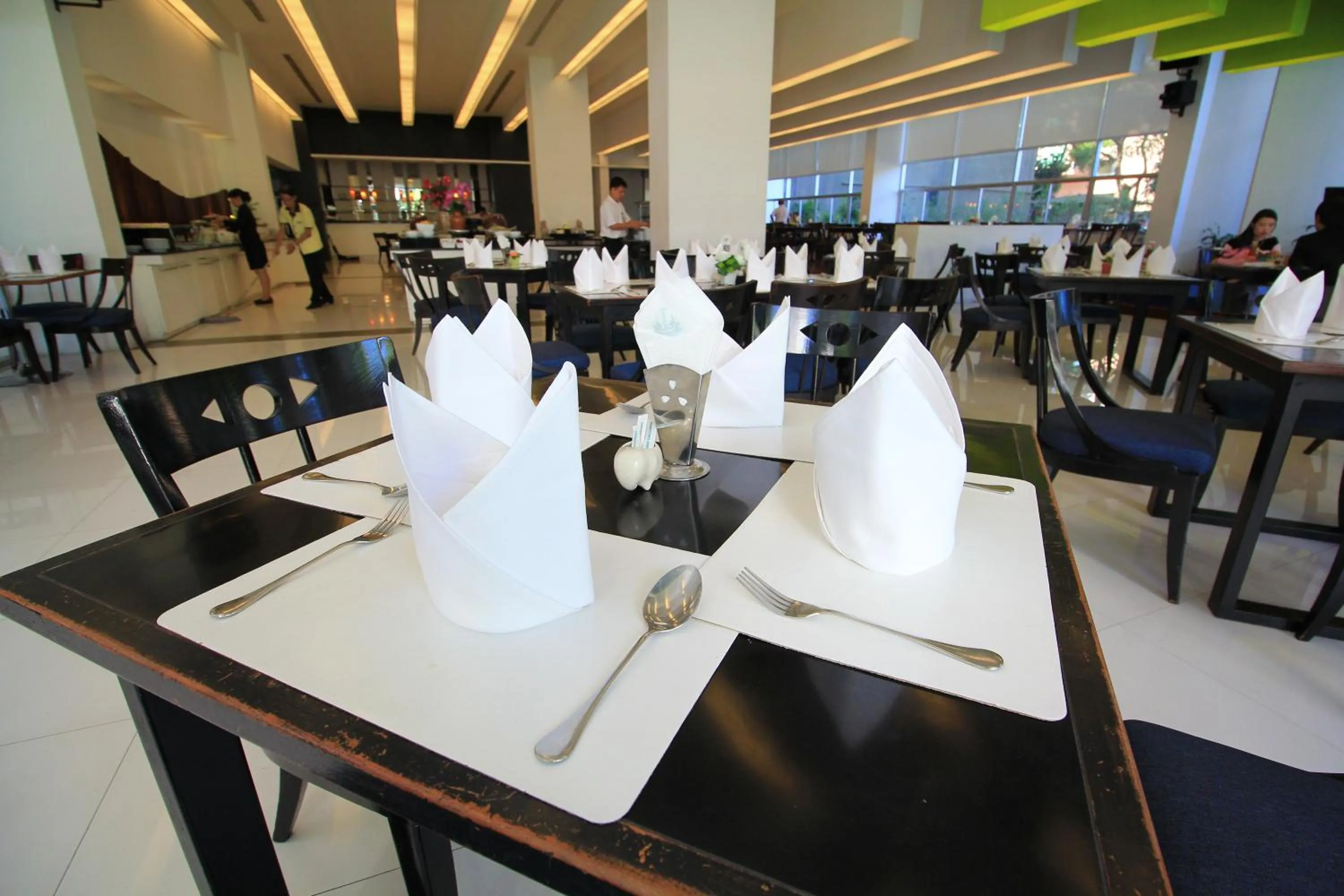 Restaurant/places to eat in Chiang Mai Hill Hotel