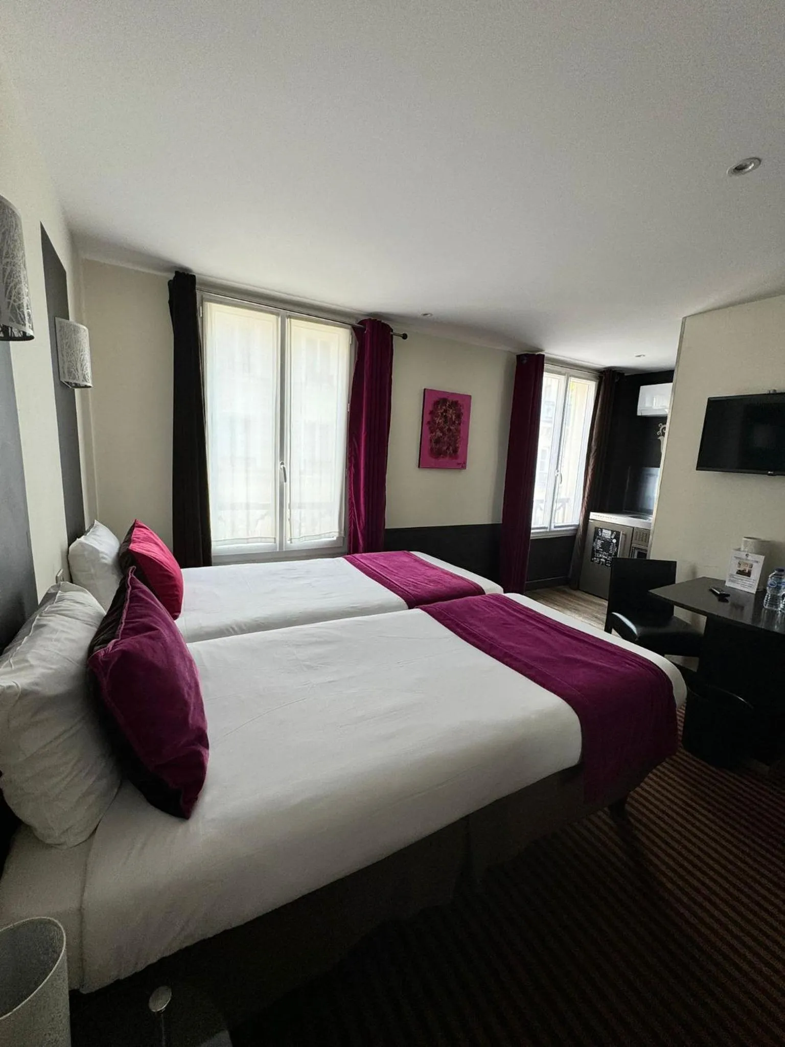 Bed in Hotel Pax Opera