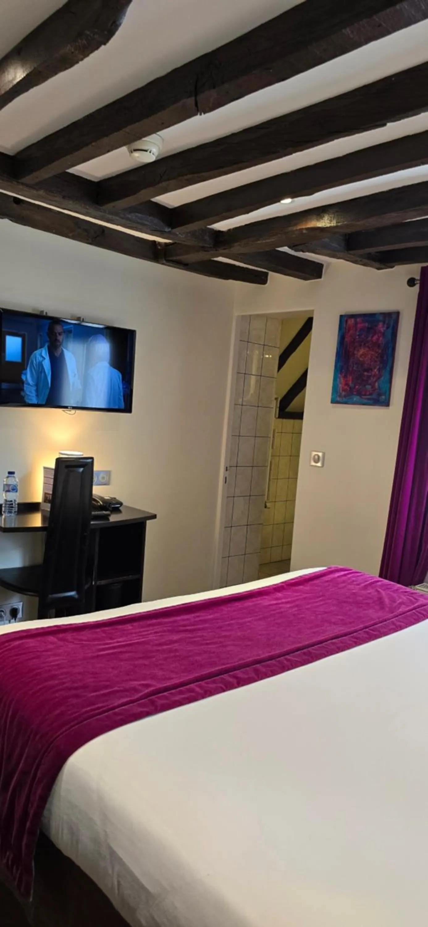 Bed in Hotel Pax Opera