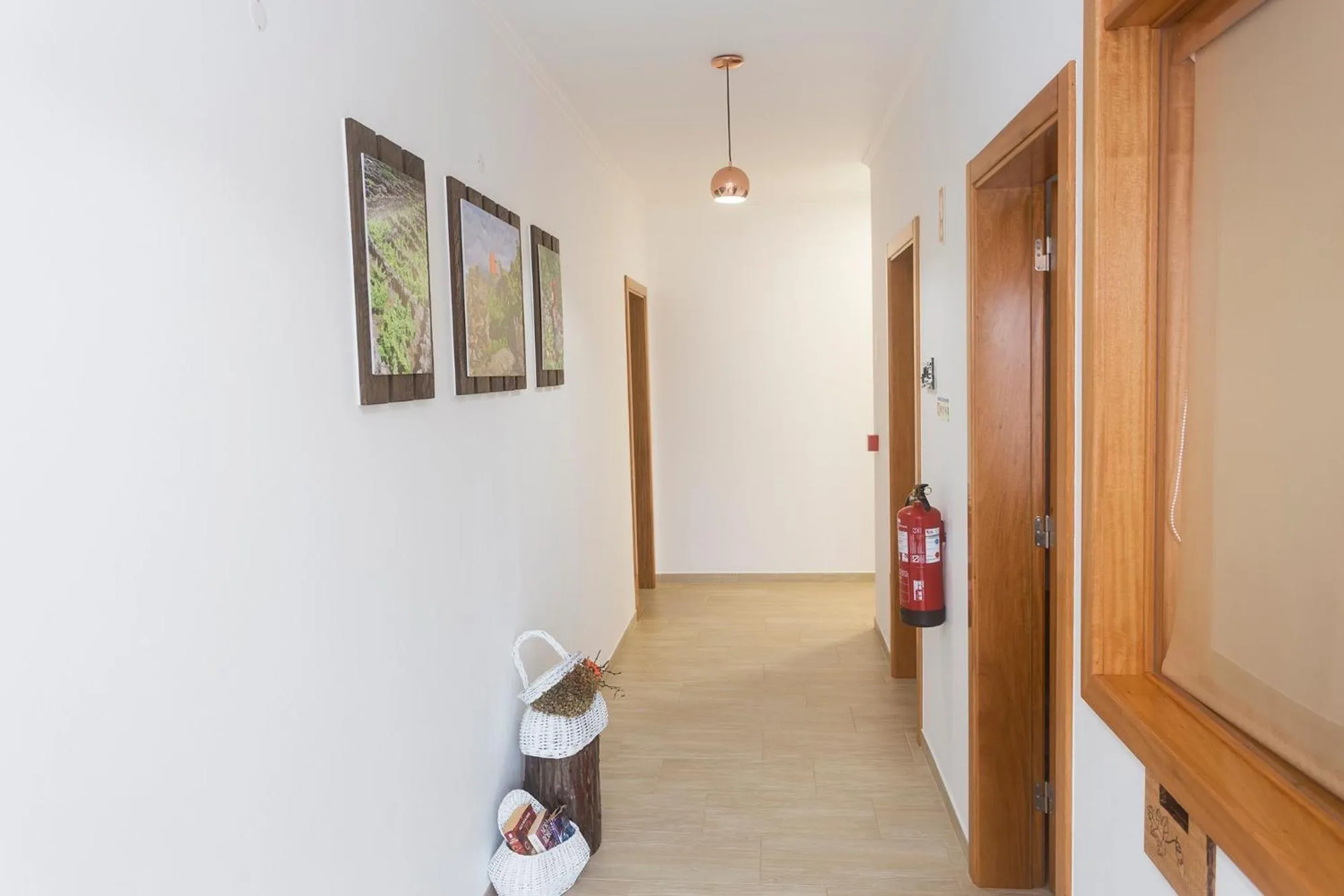 Communal lounge/ TV room in Vila Barca