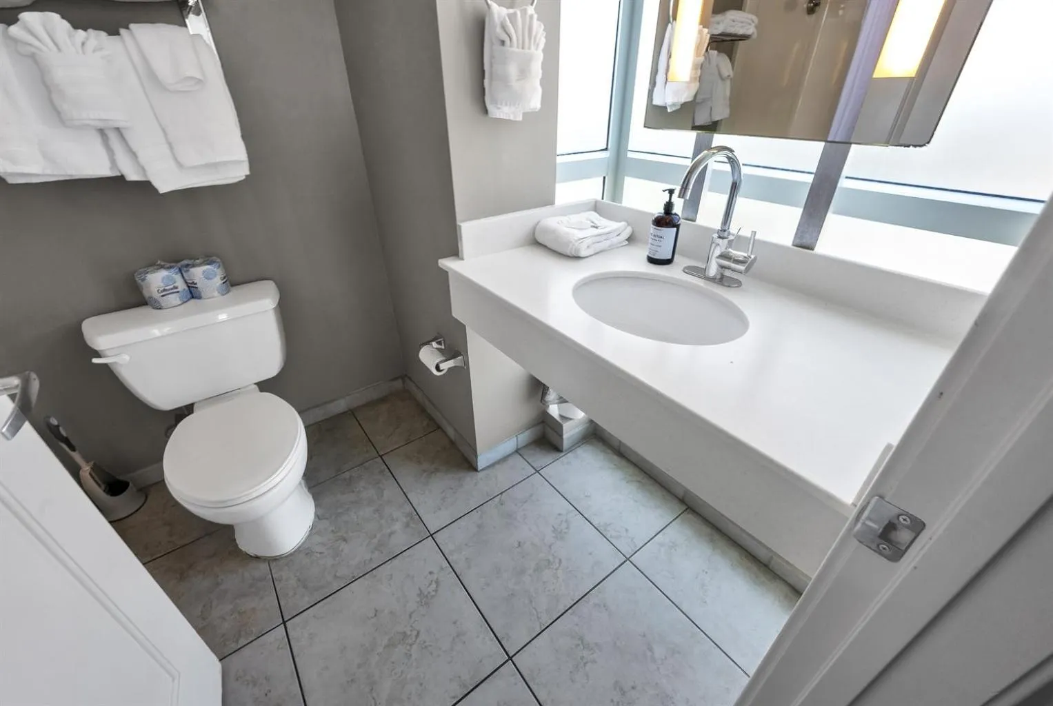 New Ocean Front Corner Unit