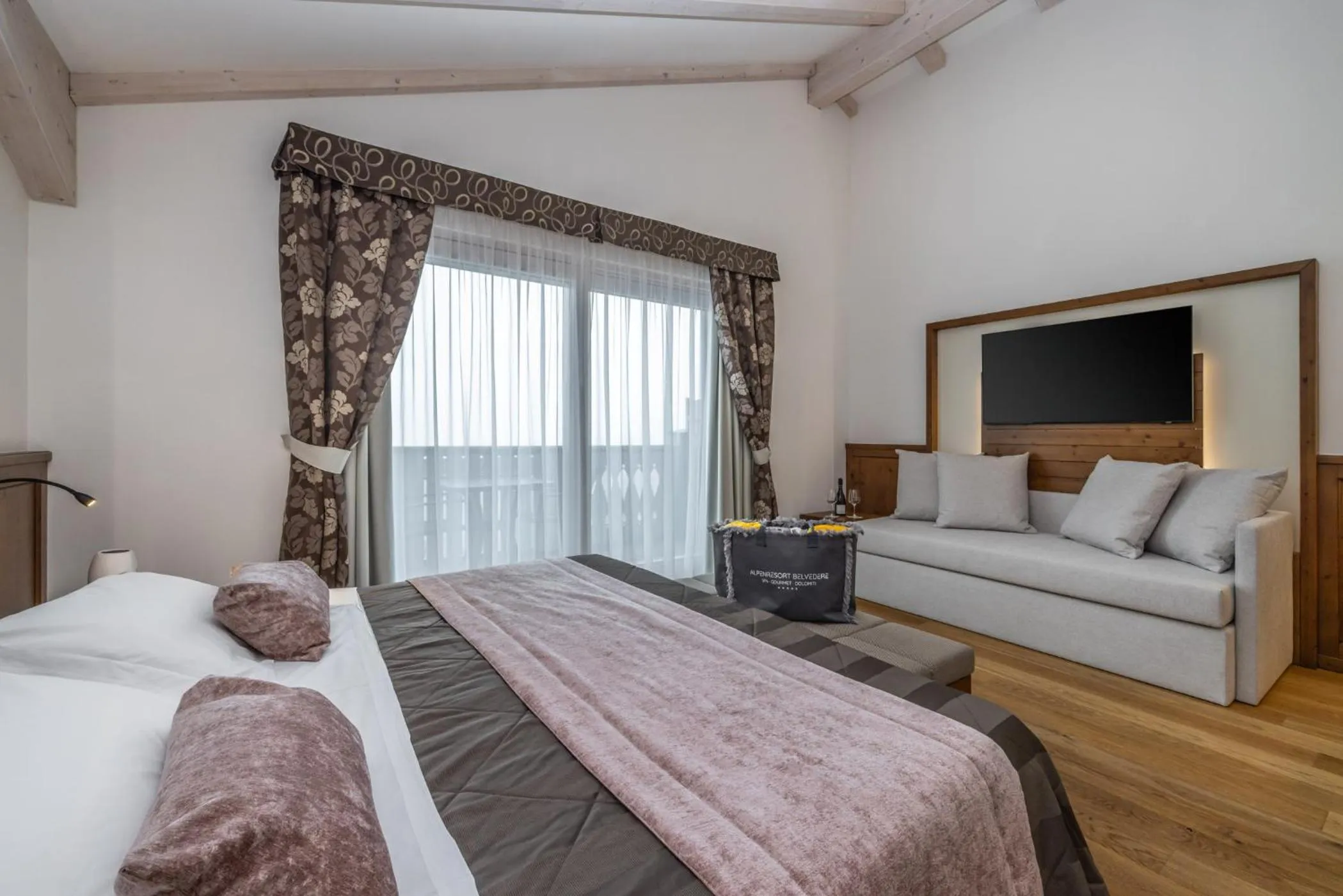 Bed in Alpenresort Belvedere