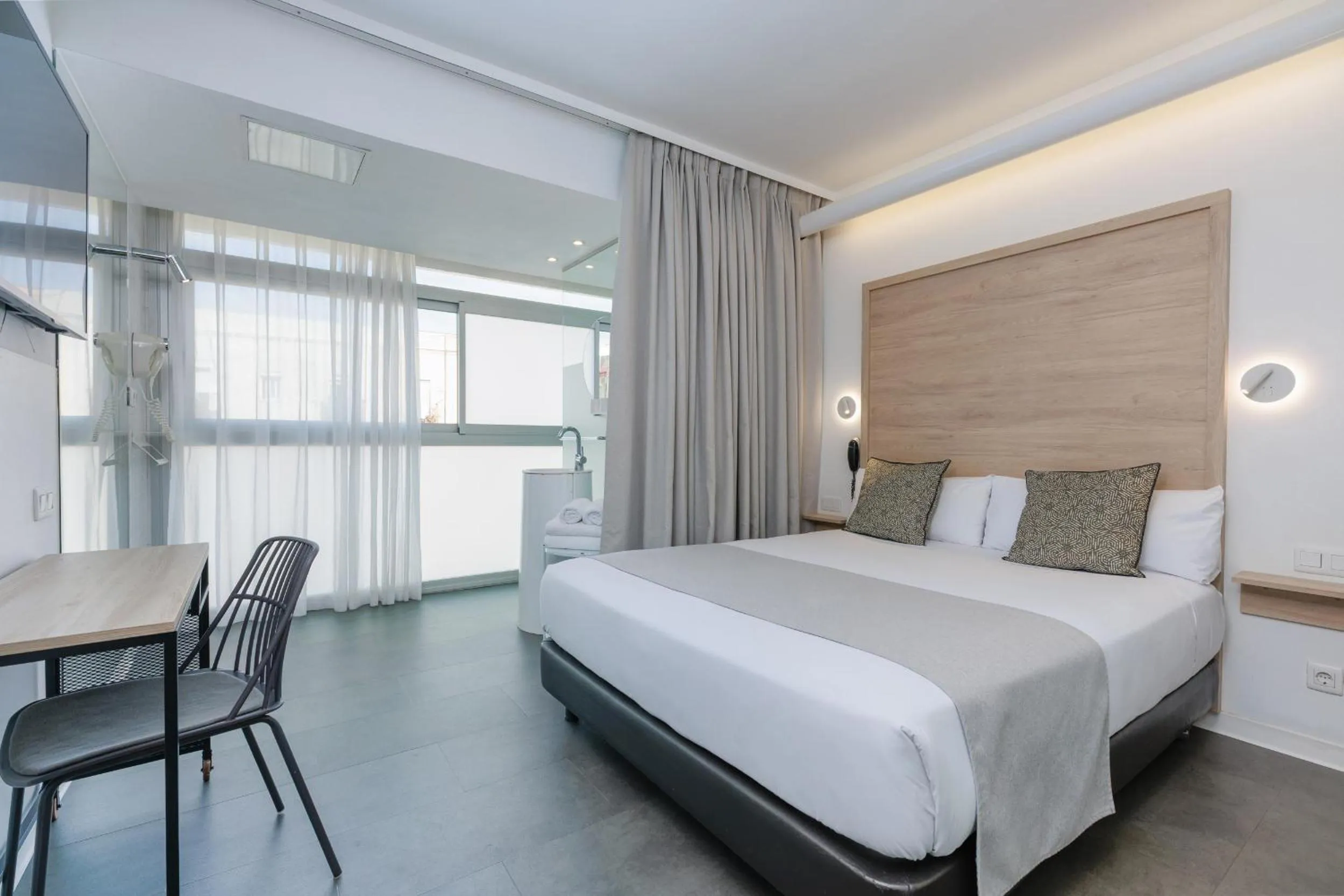 Bedroom, Bed in Casa Lit Barcelona