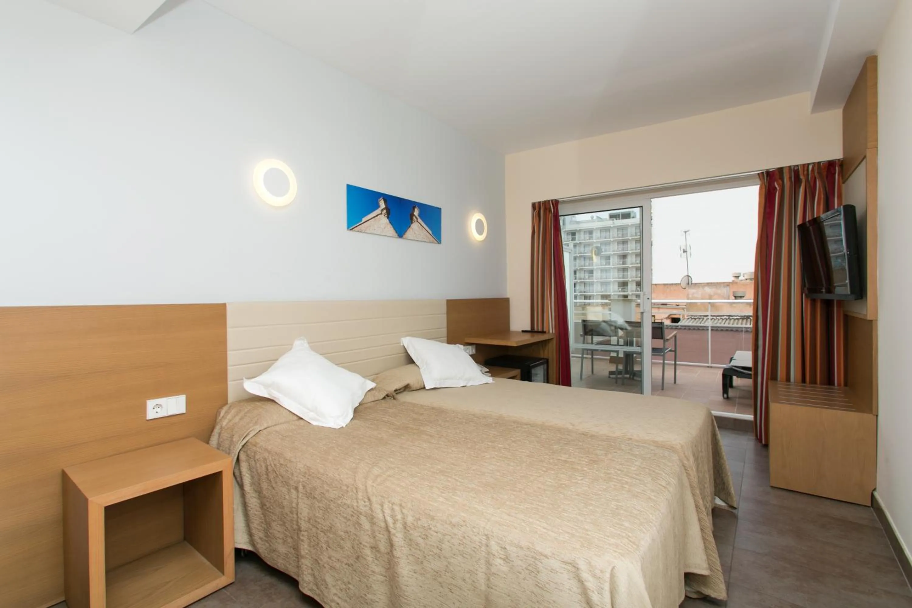 Bed in Hotel Don Pepe - Adults Only