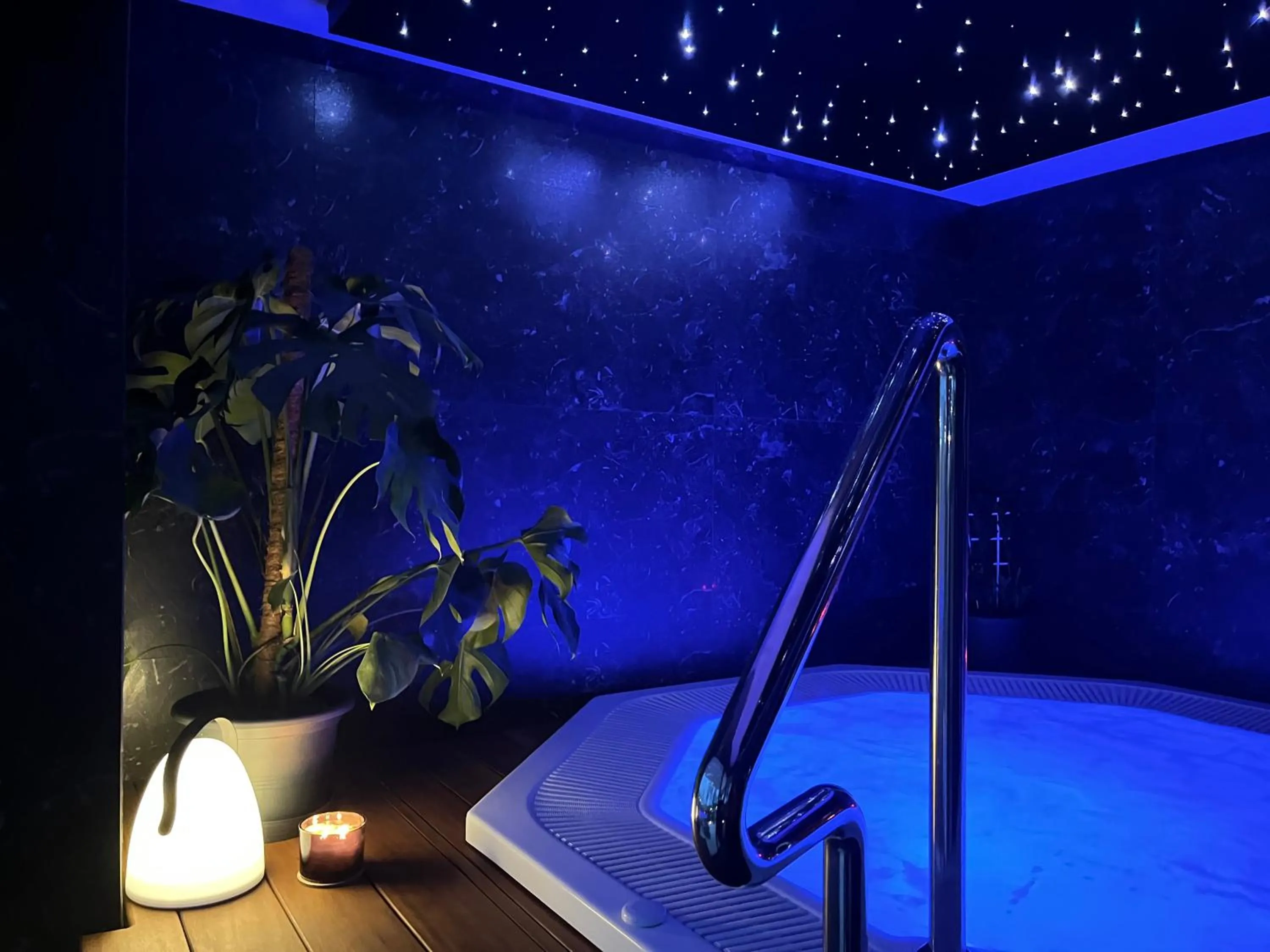 Axel Boutique Jacuzzi & Sauna