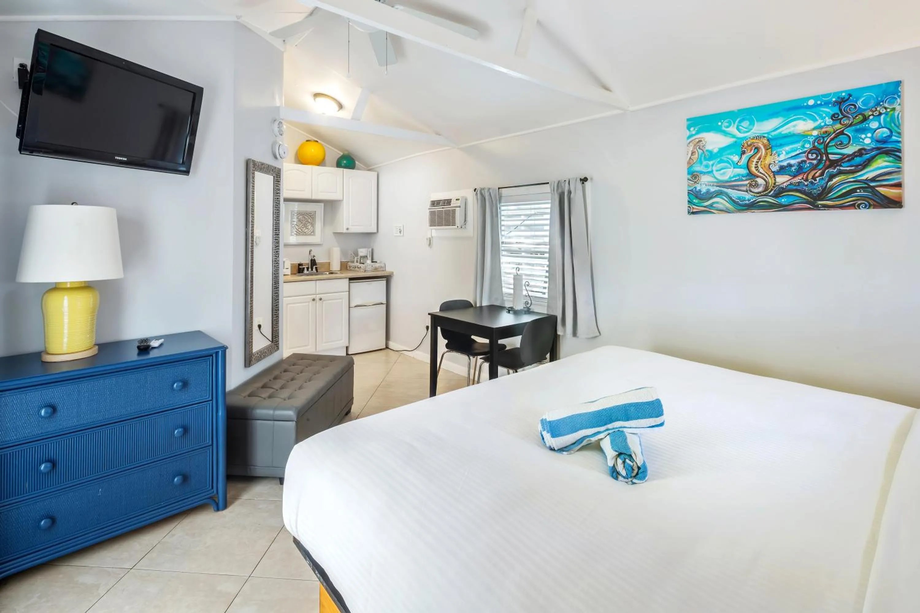 Bed in Kona Kai Oasis