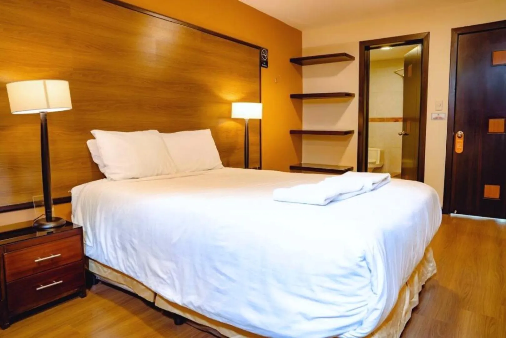 Bed in Hotel La Farola