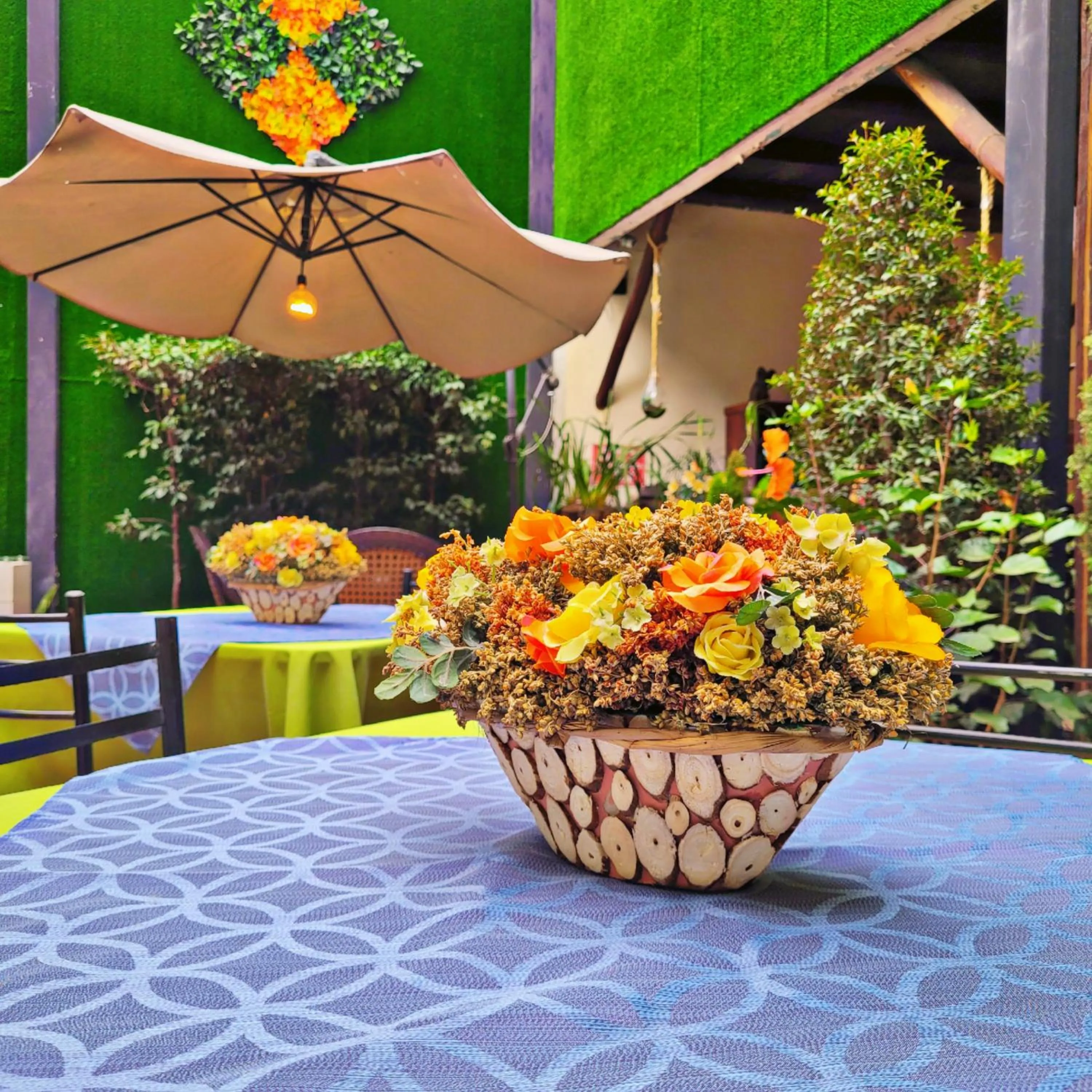 Restaurant/places to eat in Hotel La Farola