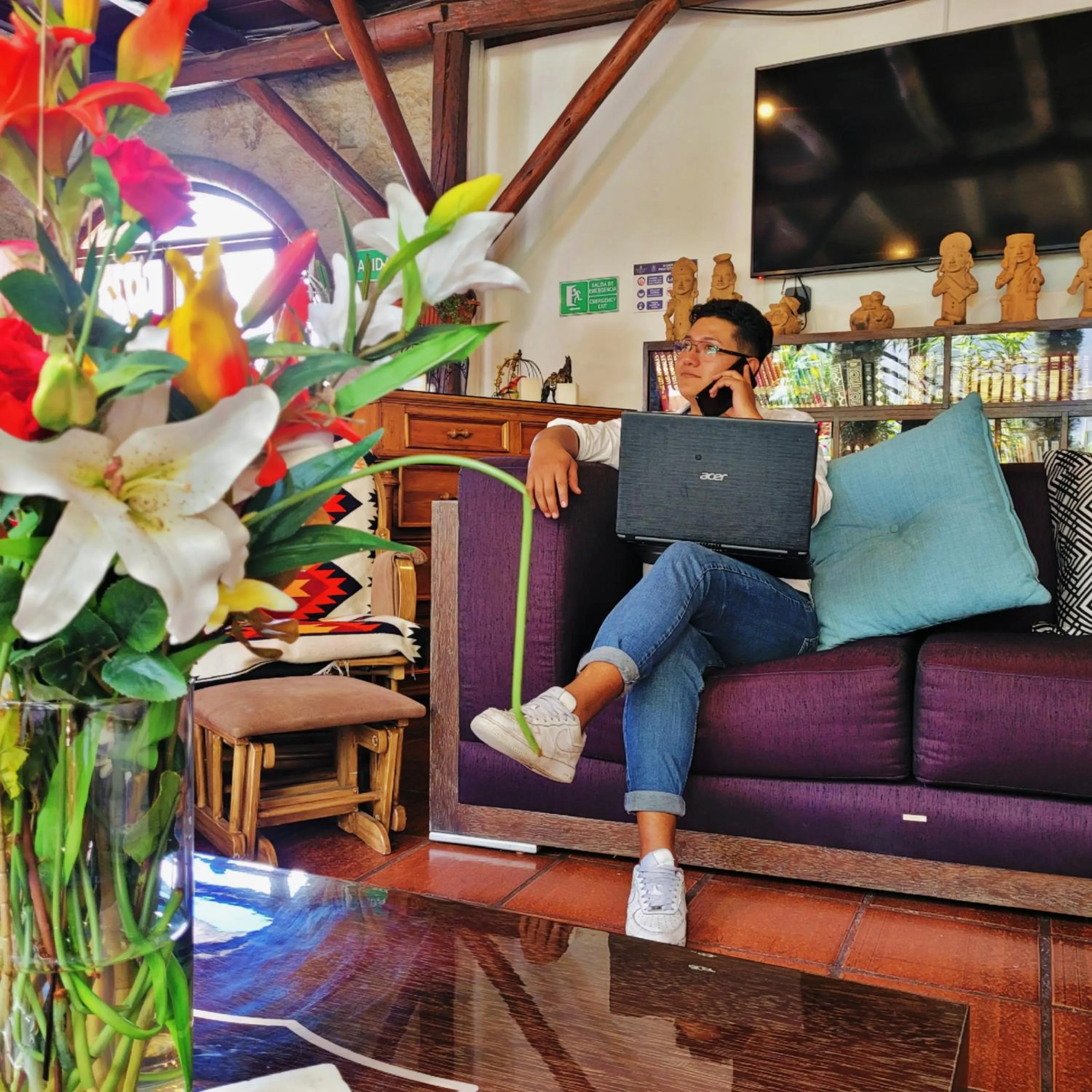 Living room in Hotel La Farola
