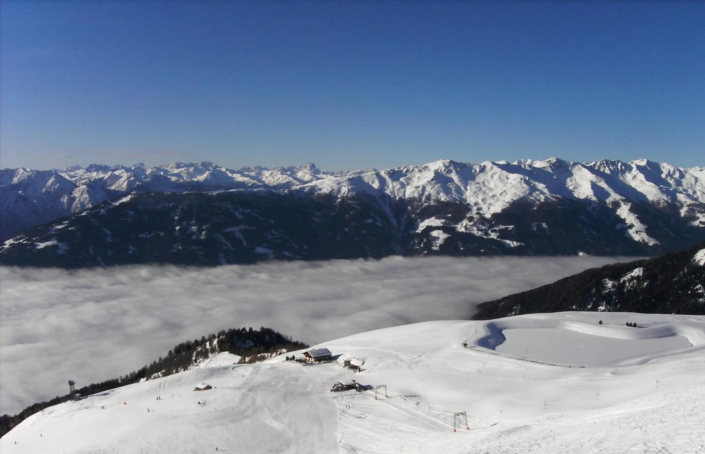 Skiing in Hotel Laserz