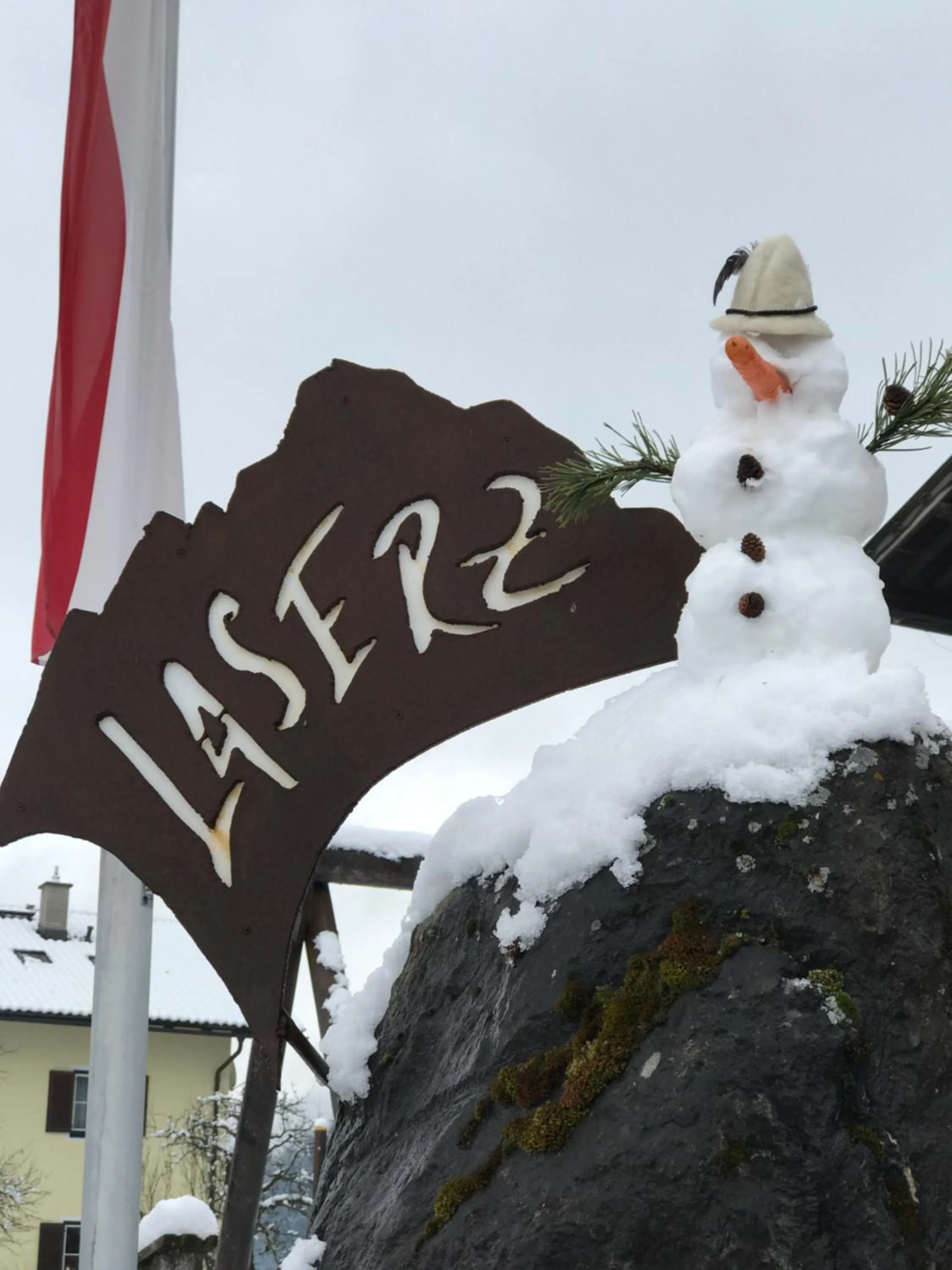 Property logo or sign in Hotel Laserz