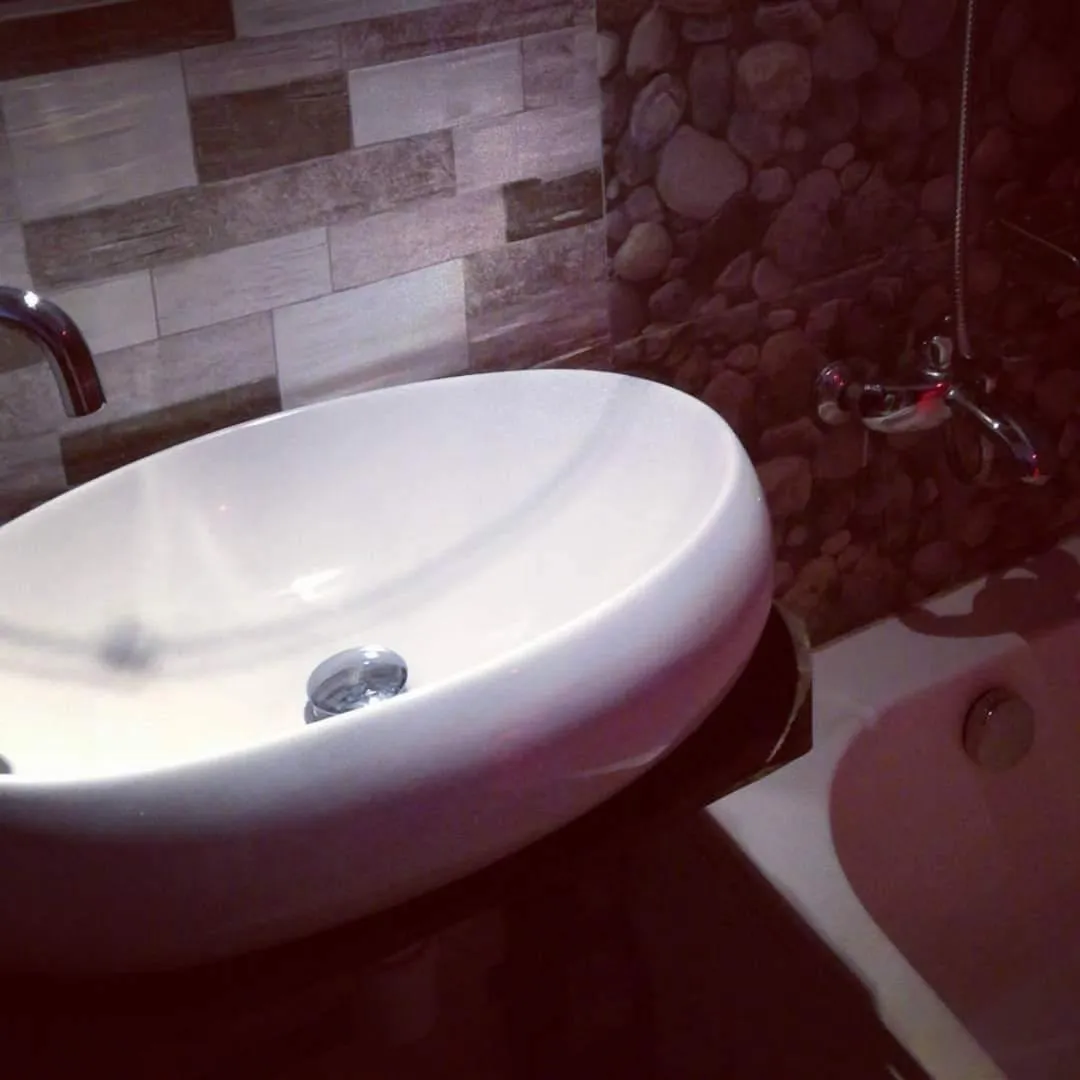 Toilet in Ornateview Hotel