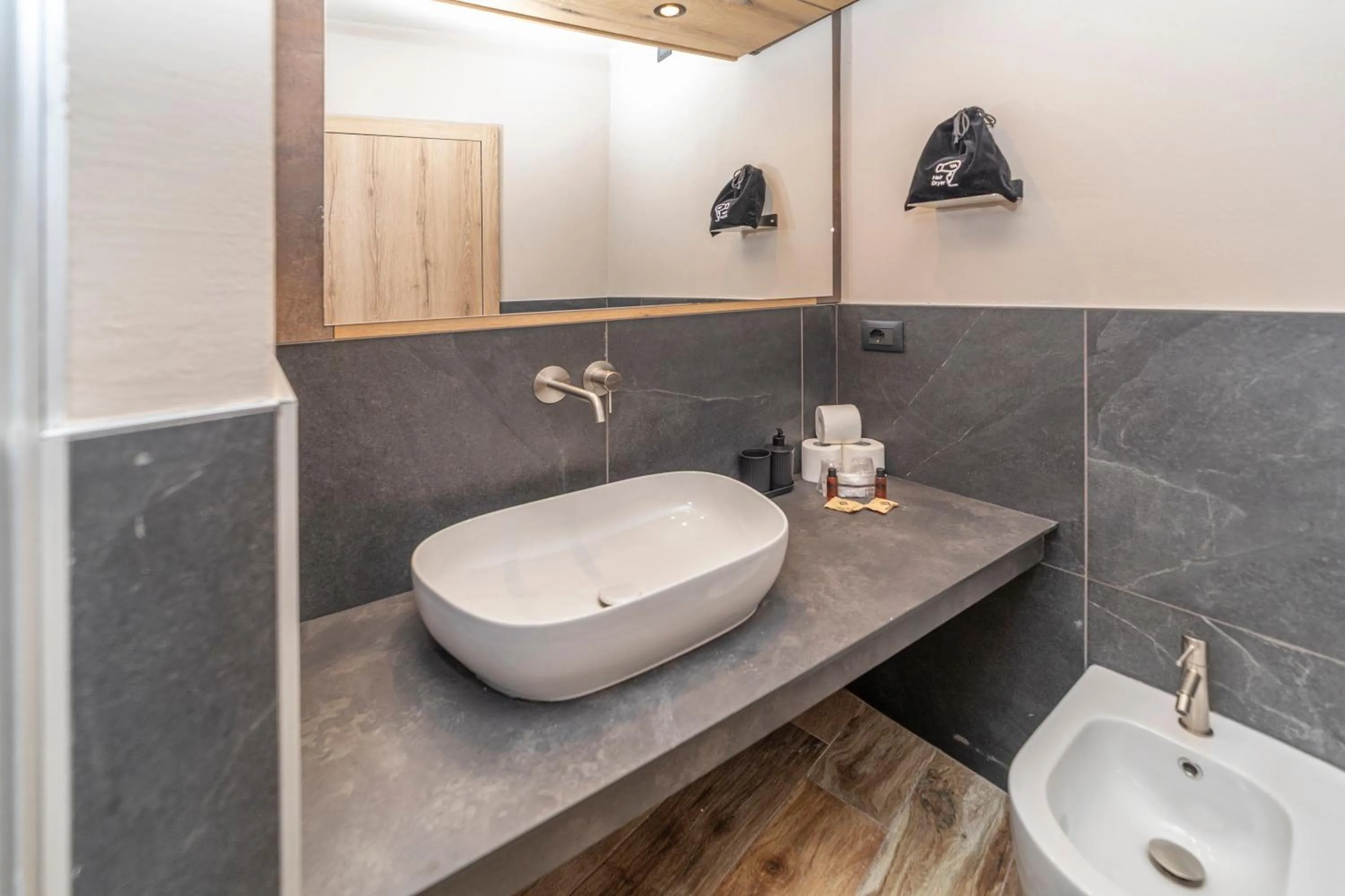 Bathroom in Hotel la Torre