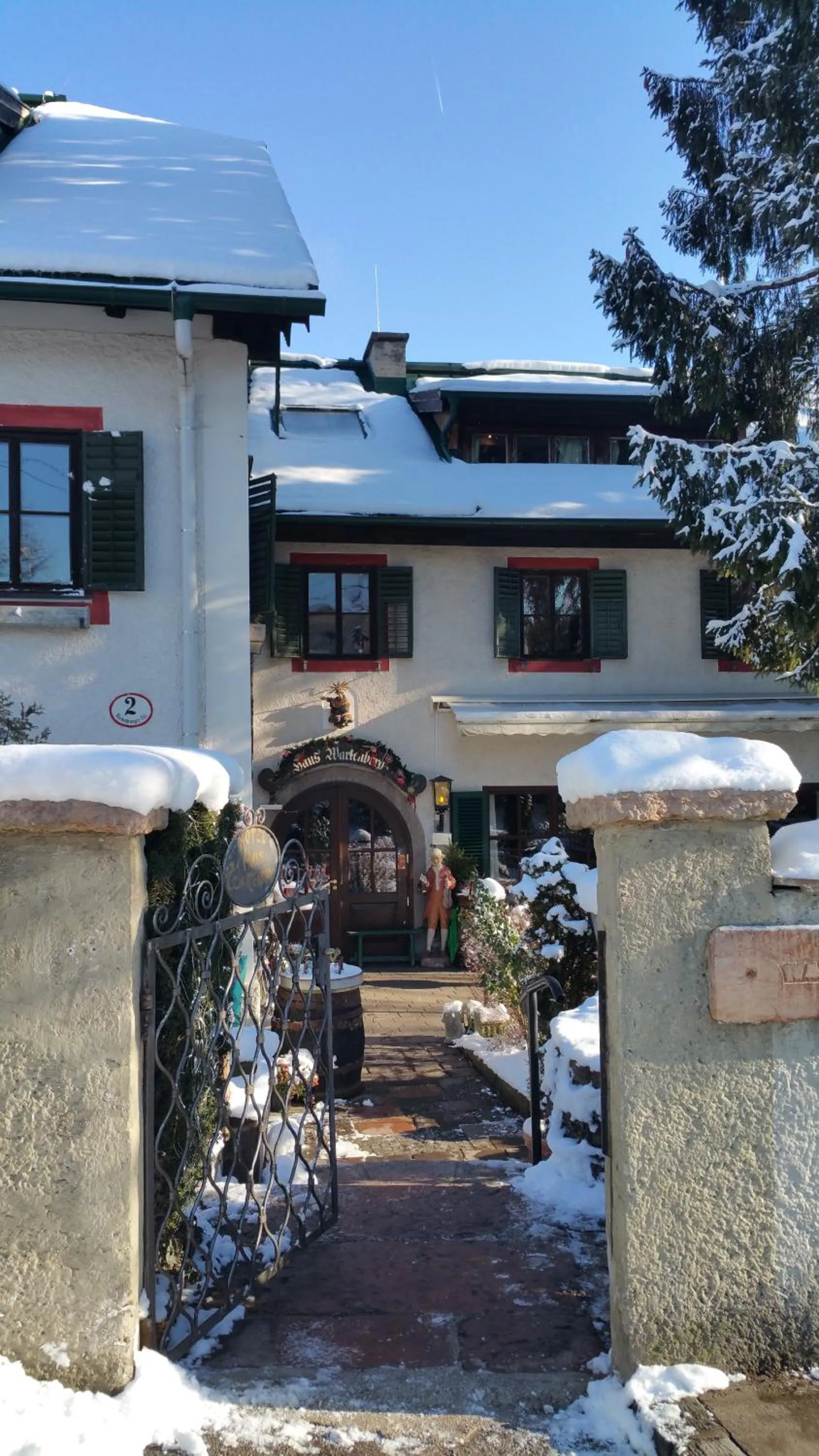 Facade/entrance in Haus Wartenberg