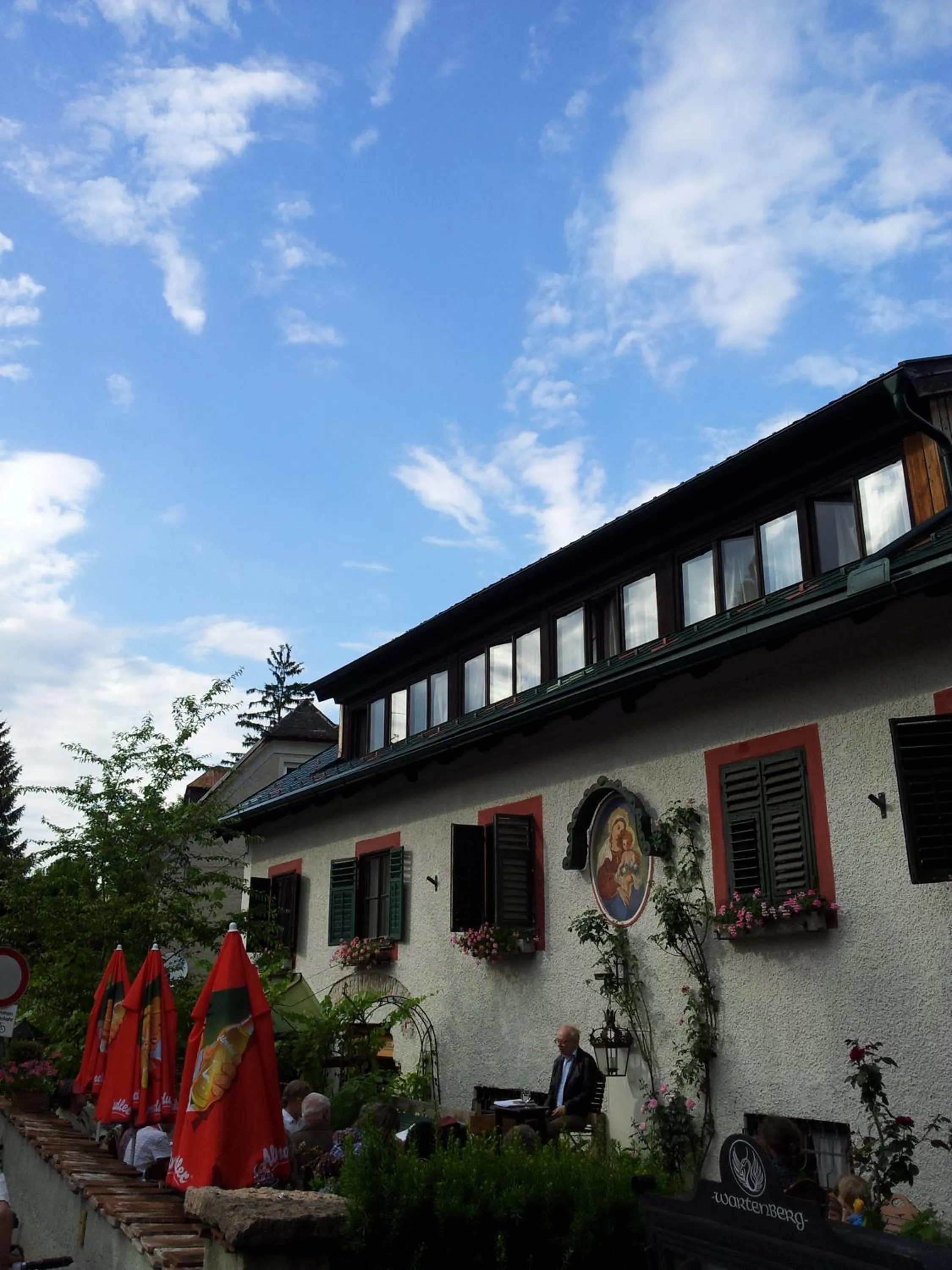 Facade/entrance in Haus Wartenberg