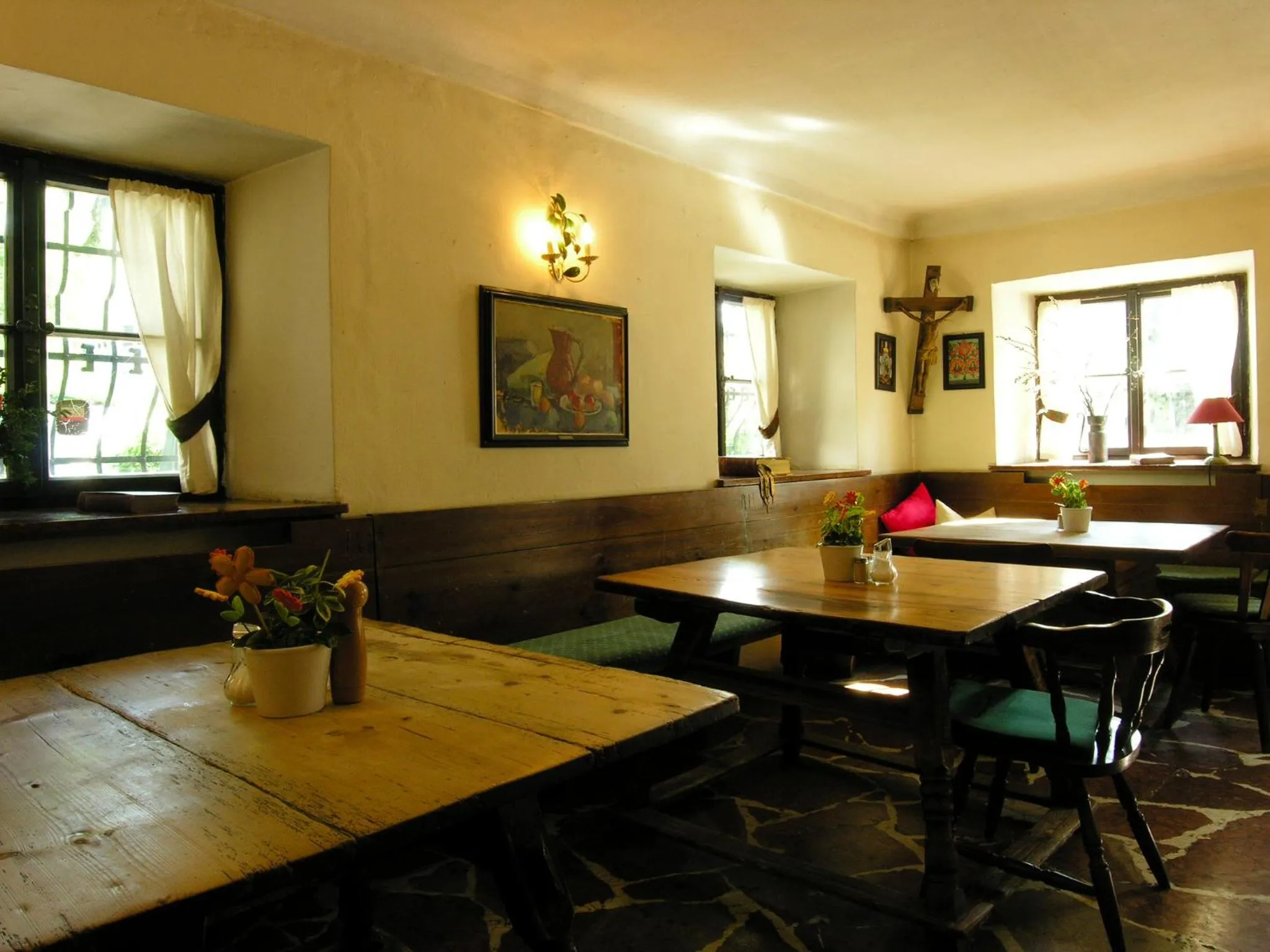 Restaurant/places to eat in Haus Wartenberg