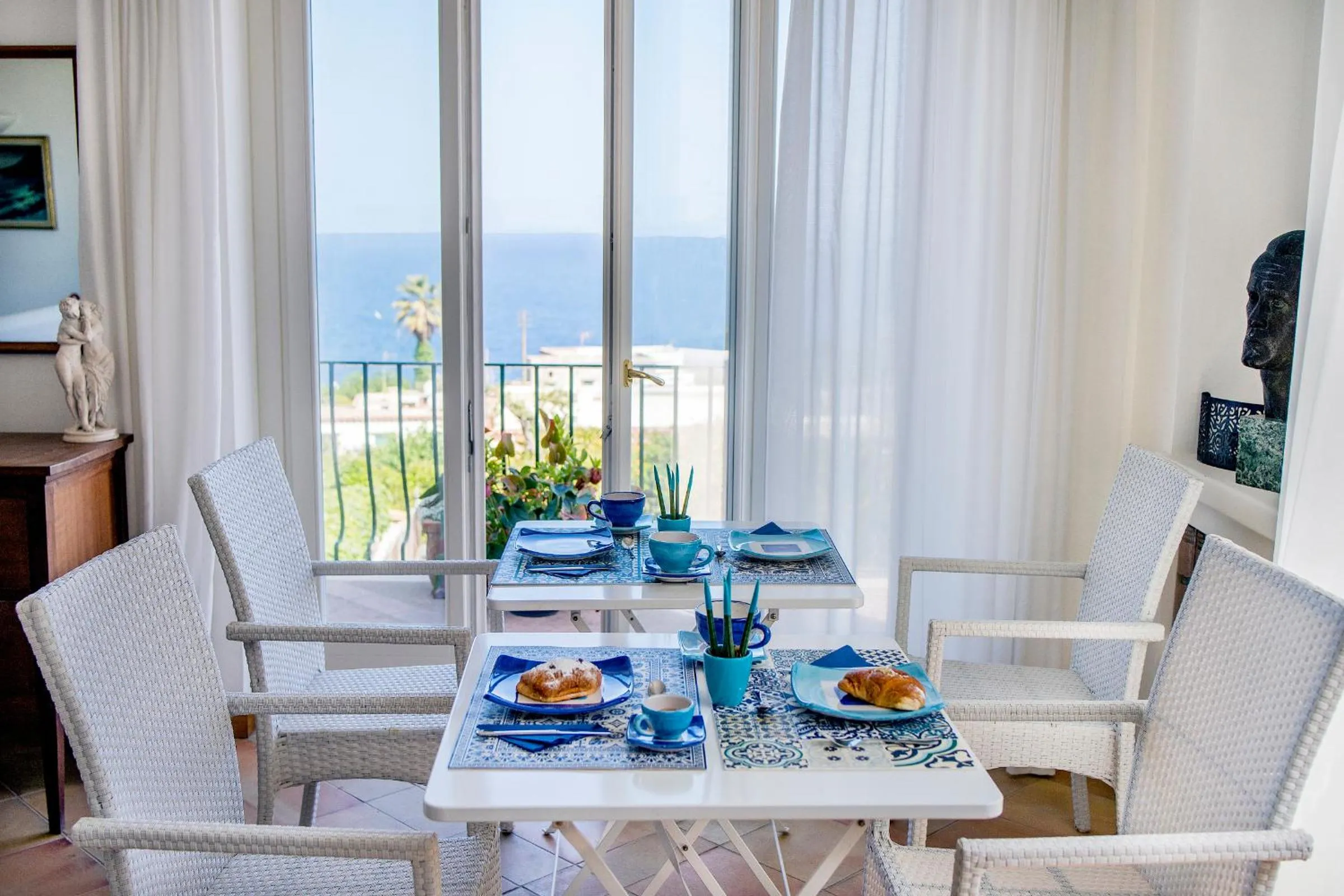 Living room in Villa Patrizi