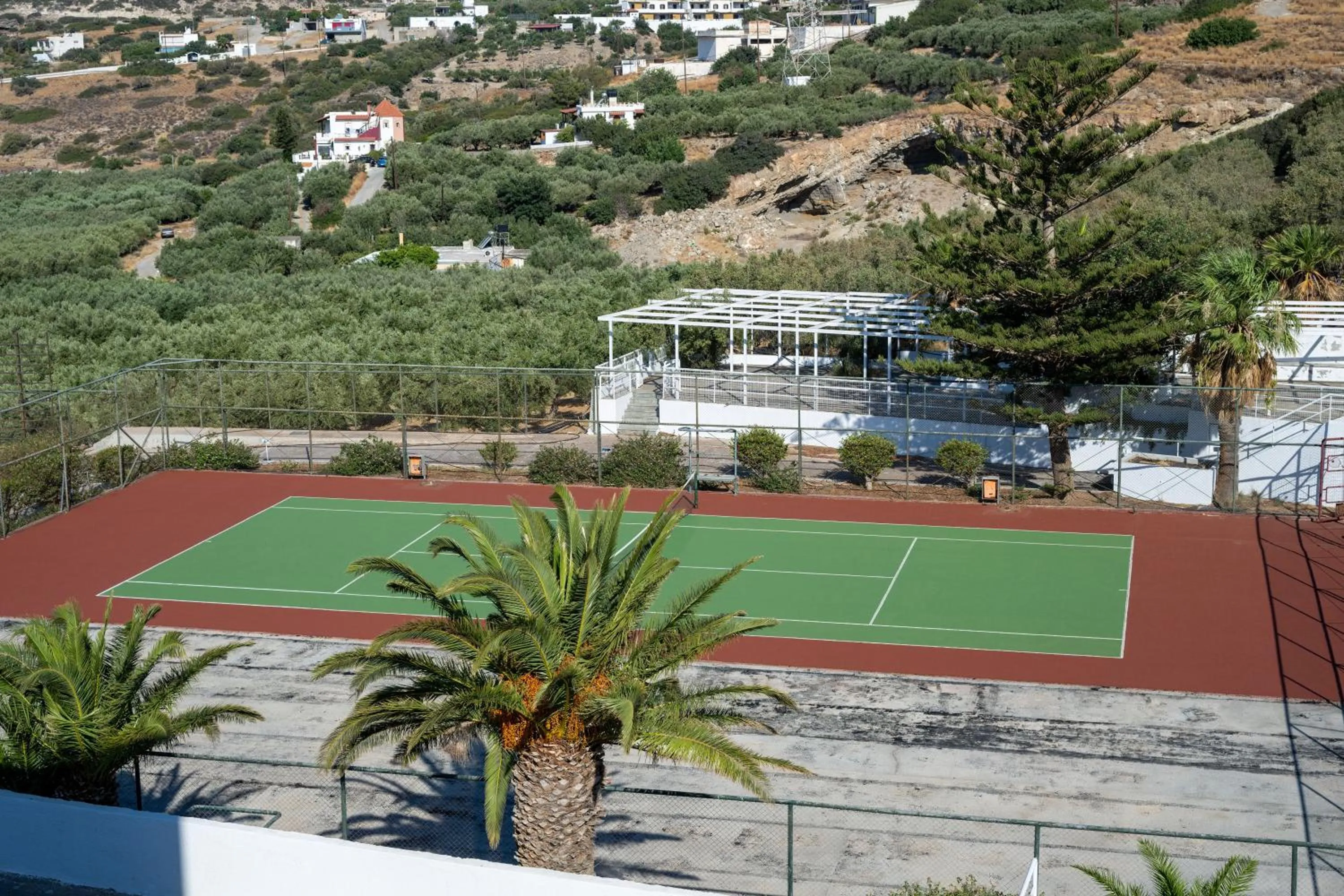 Tennis court in Mare Village