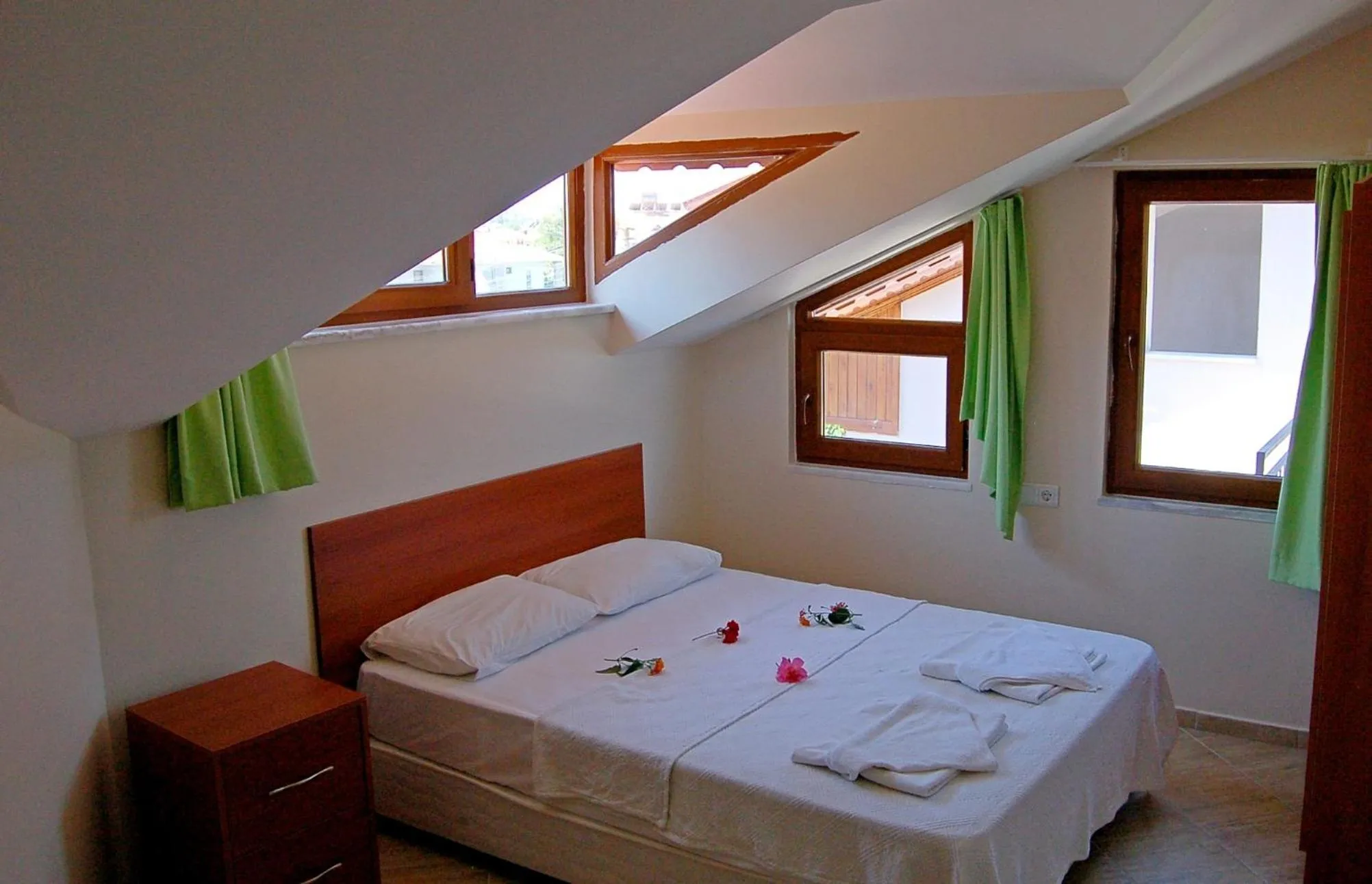 Bed in Minta Apartments