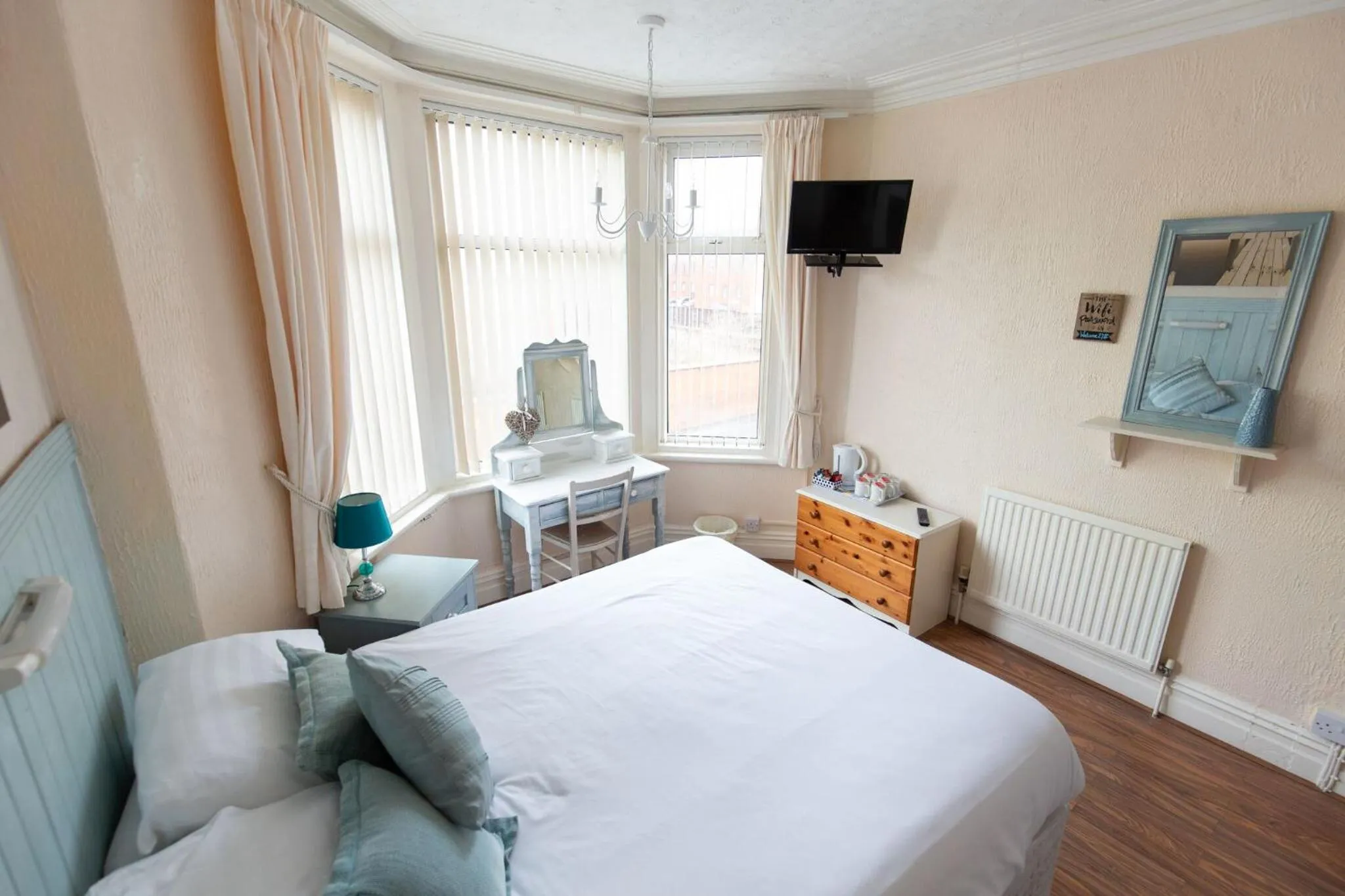 Bed in The Osprey Hotel