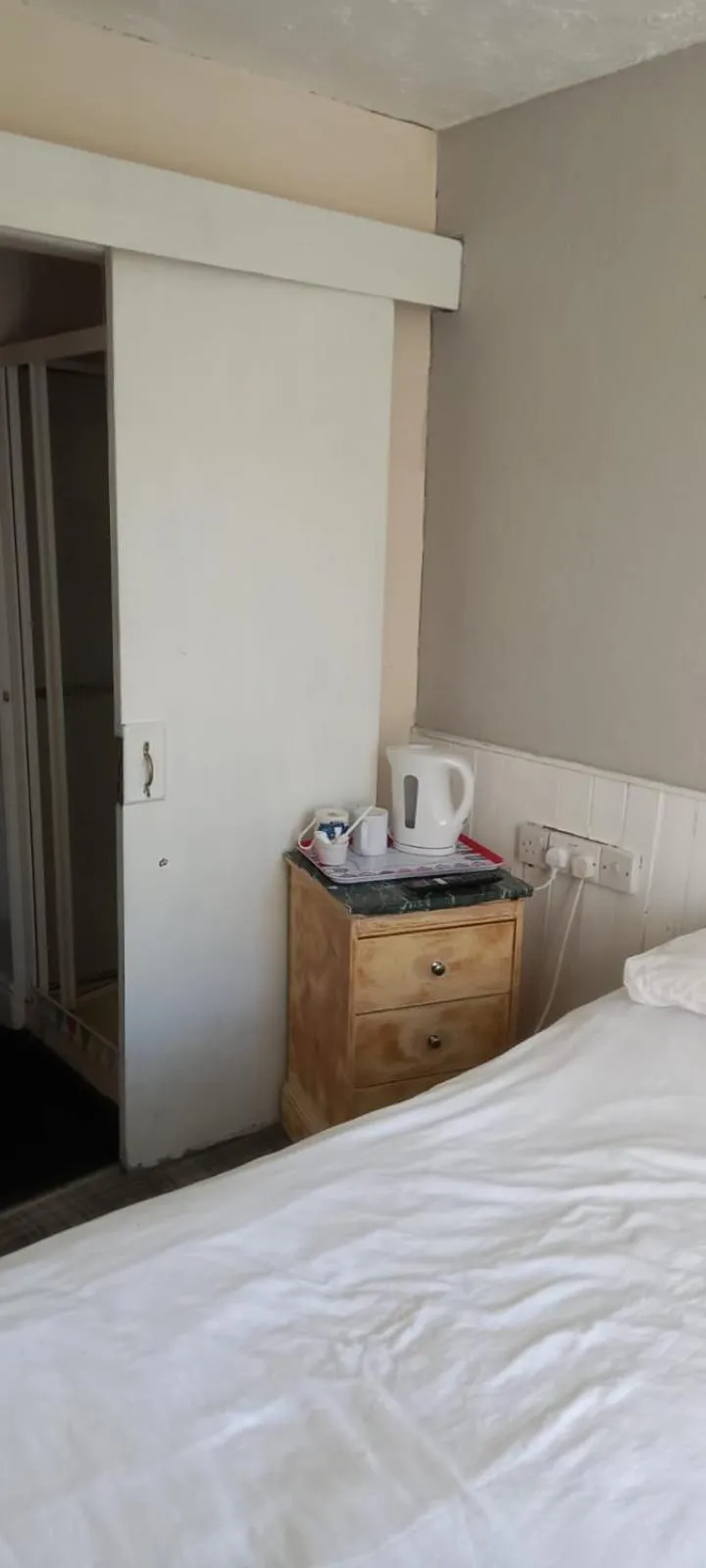 Bed in The Osprey Hotel