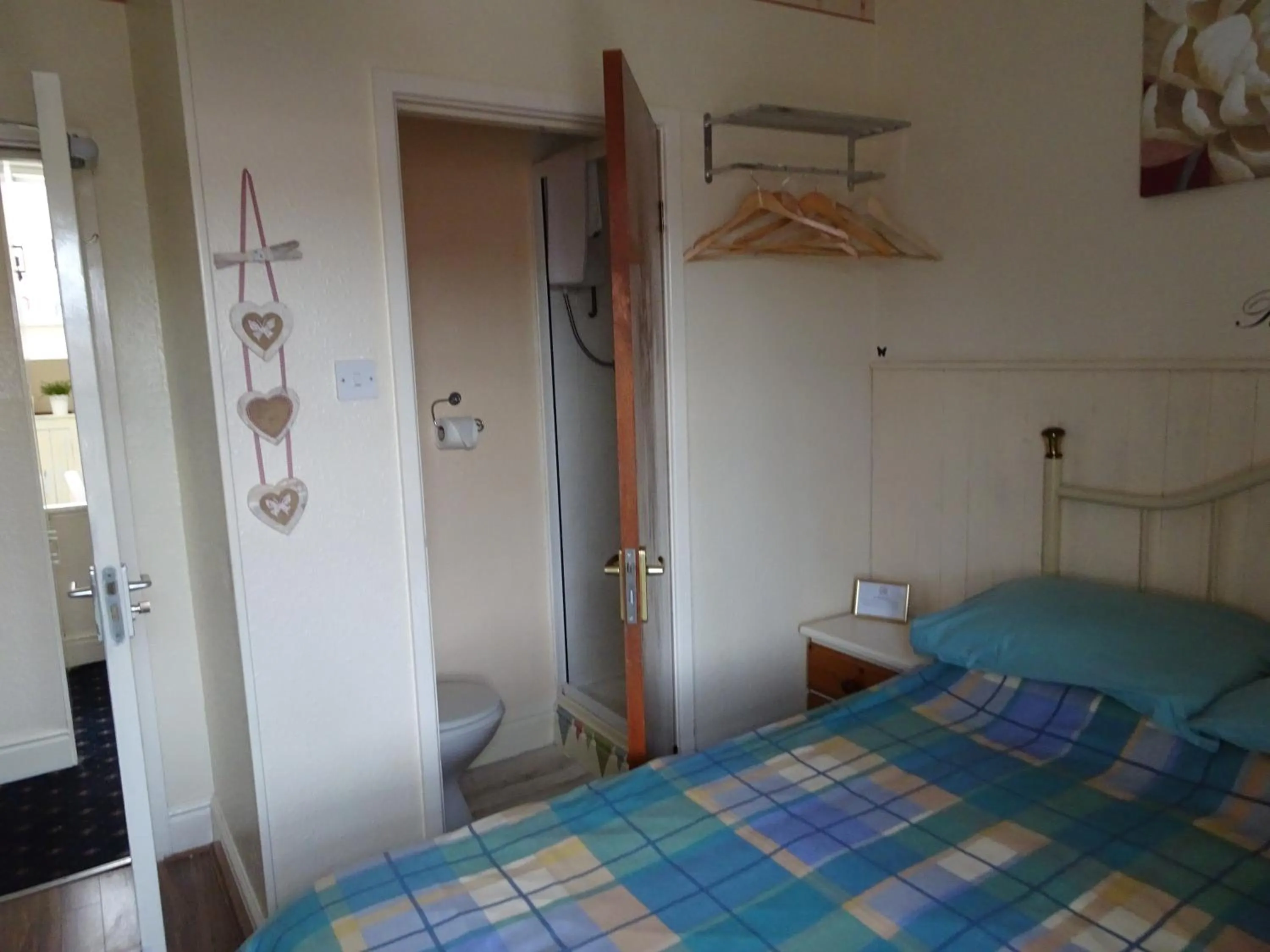 Bed in The Osprey Hotel