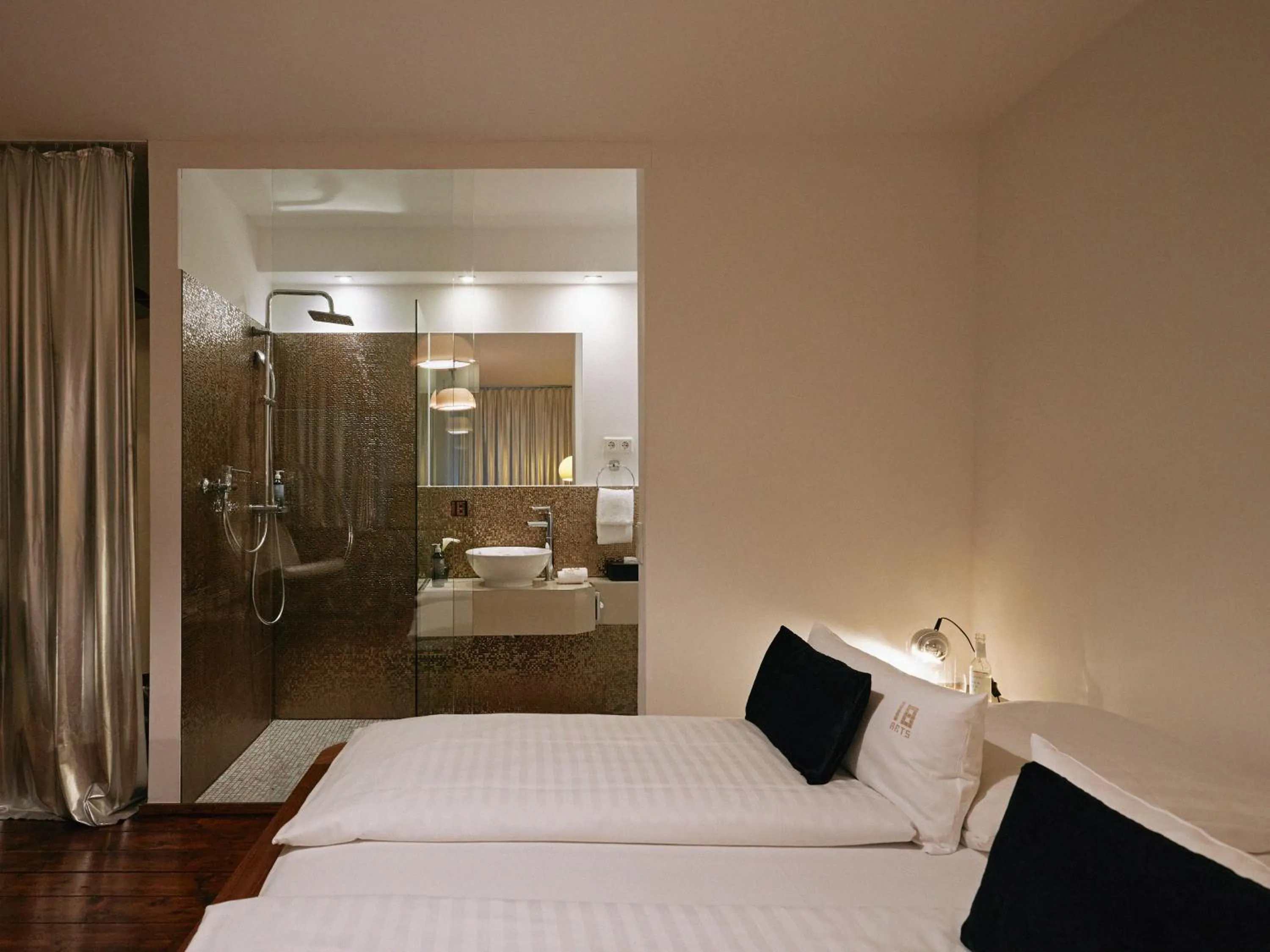 Photo of the whole room, Bed in 18Arts Hotel - Living in a Gallery!