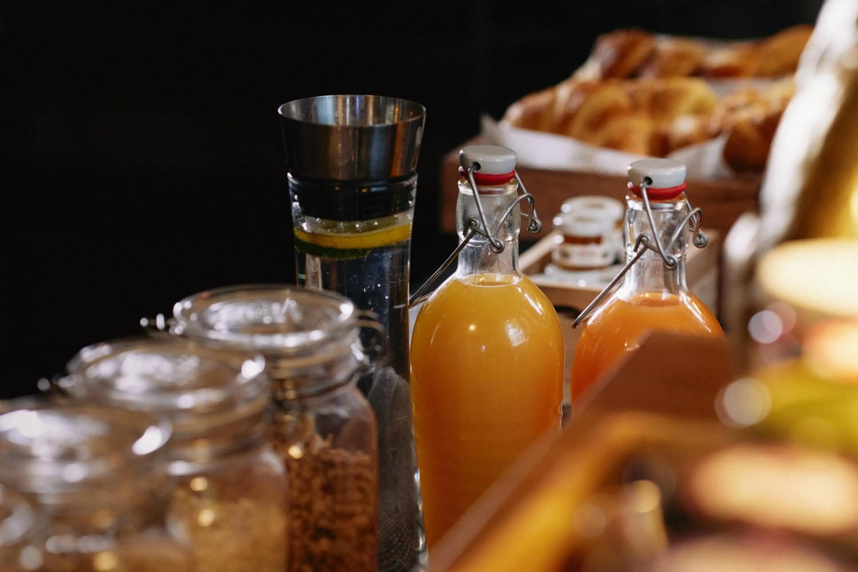 Buffet breakfast in 18Arts Hotel - Living in a Gallery!