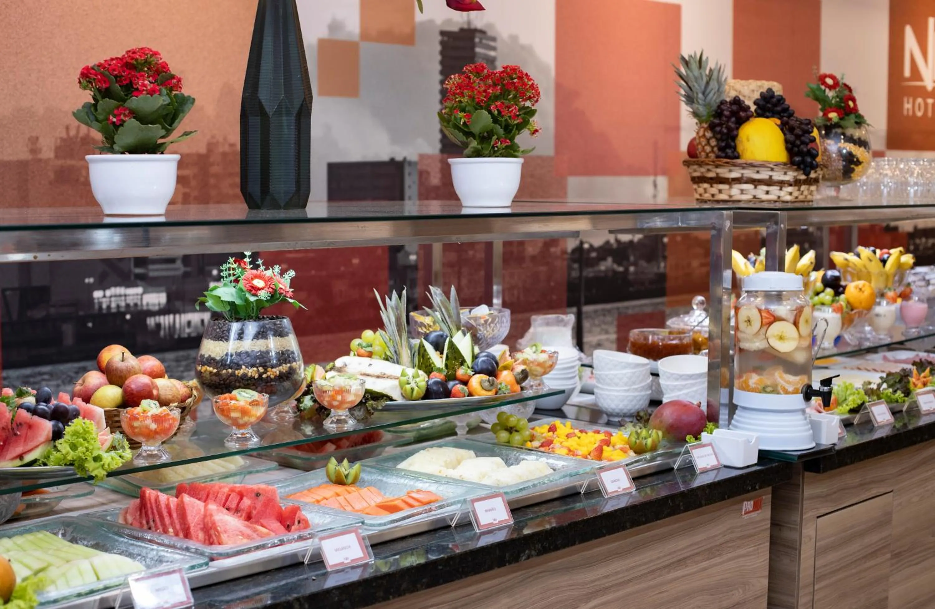 Buffet breakfast in NB Hoteis