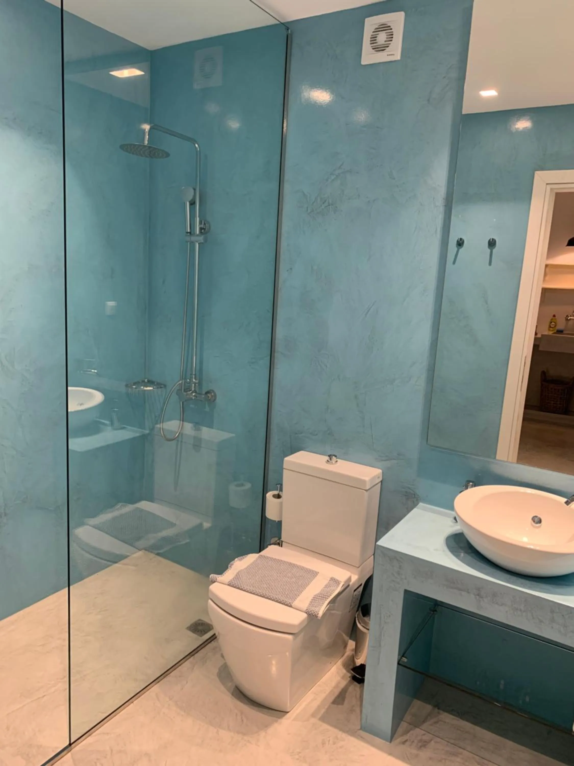 Paradise Design Apartments