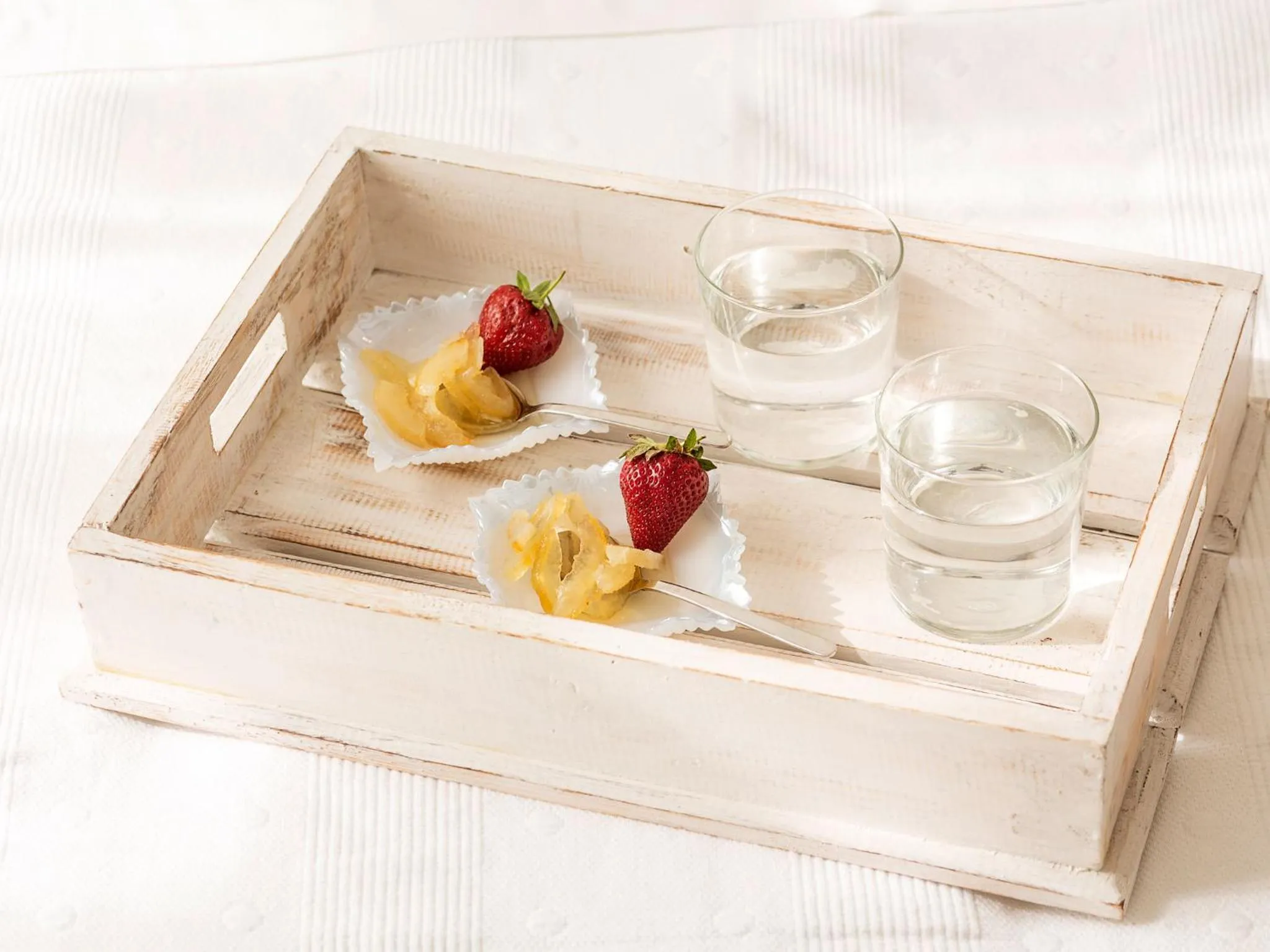 Food and drinks in Paradise Design Apartments