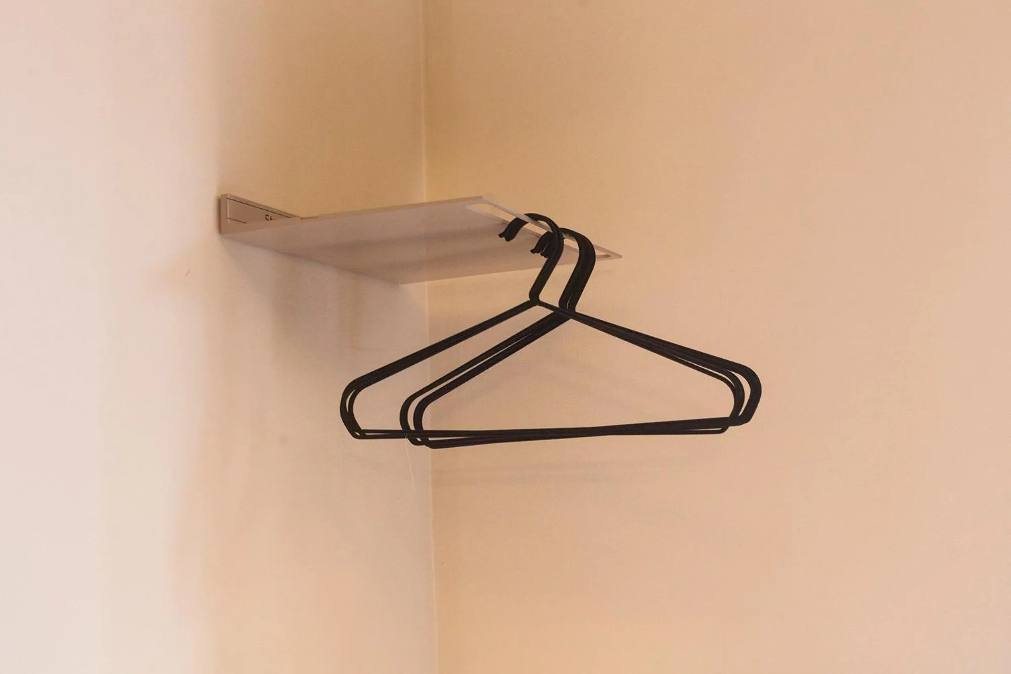 wardrobe in DestinationBCN - Universitat Rooms