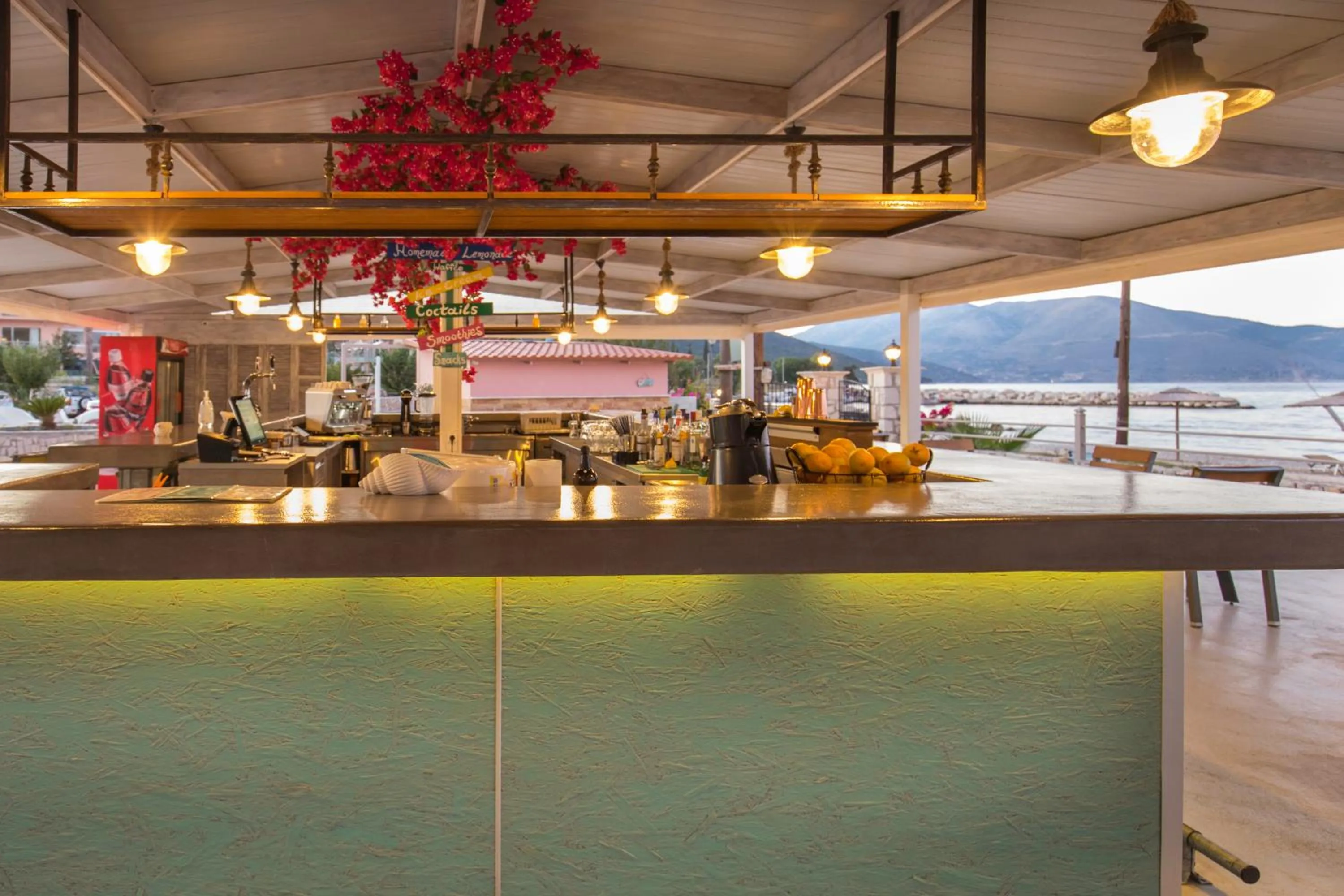 Restaurant/places to eat in Sami Beach Hotel
