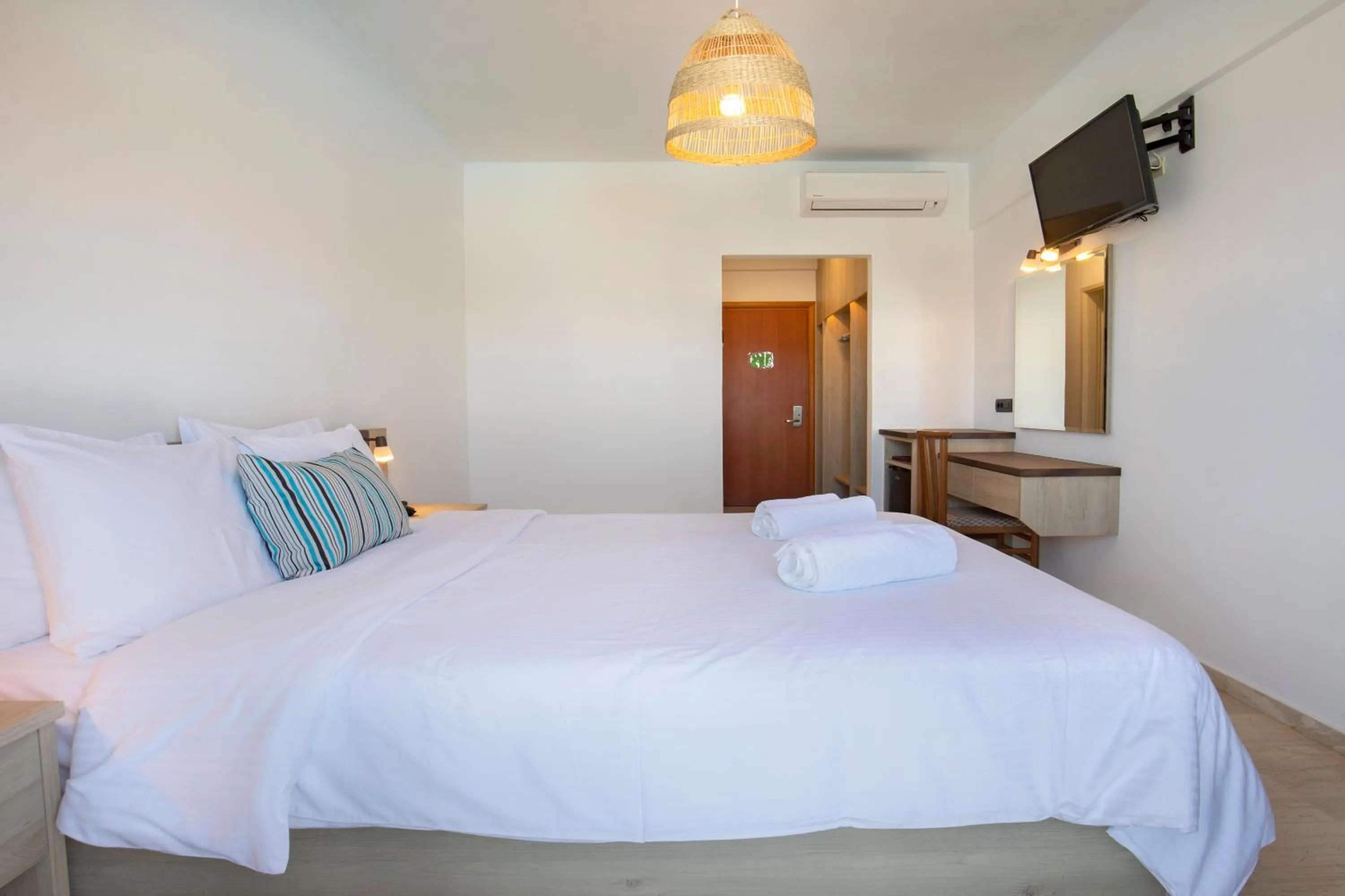 Bed in Sami Beach Hotel