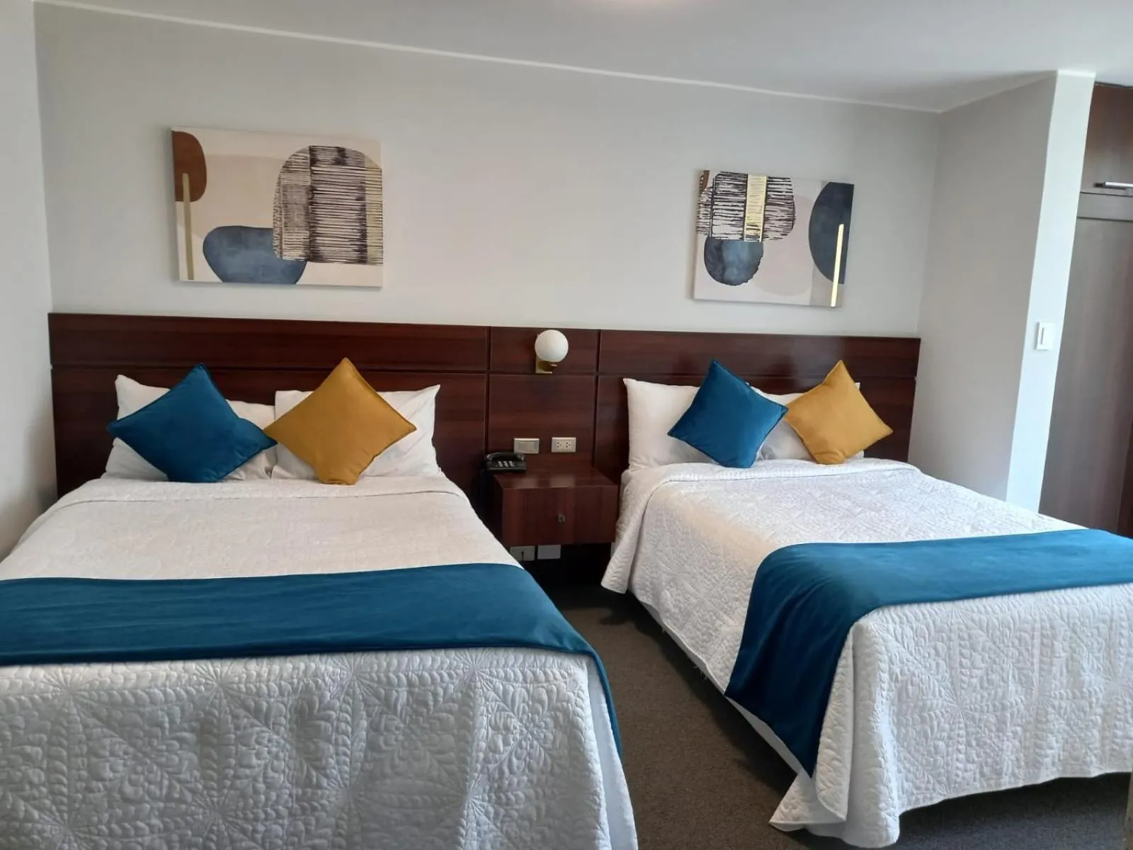 Bed in Hotel La Gruta