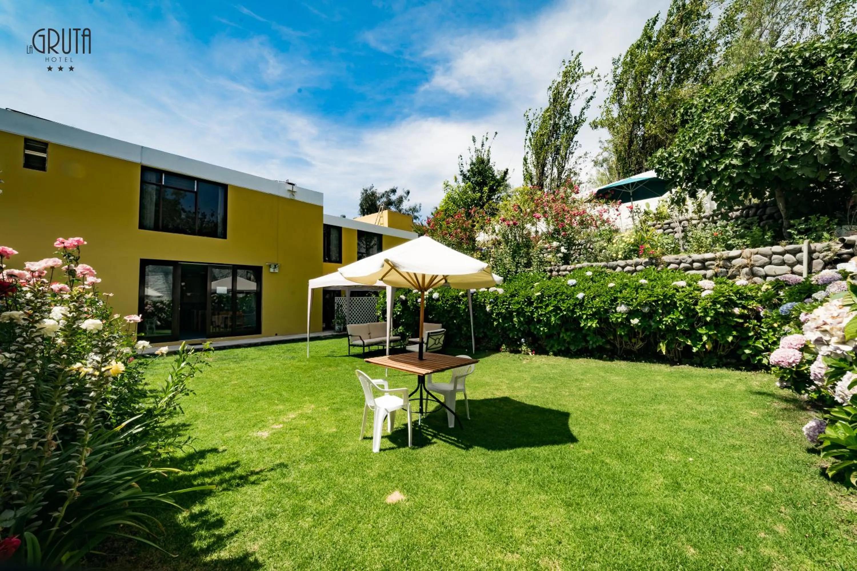 Garden in Hotel La Gruta