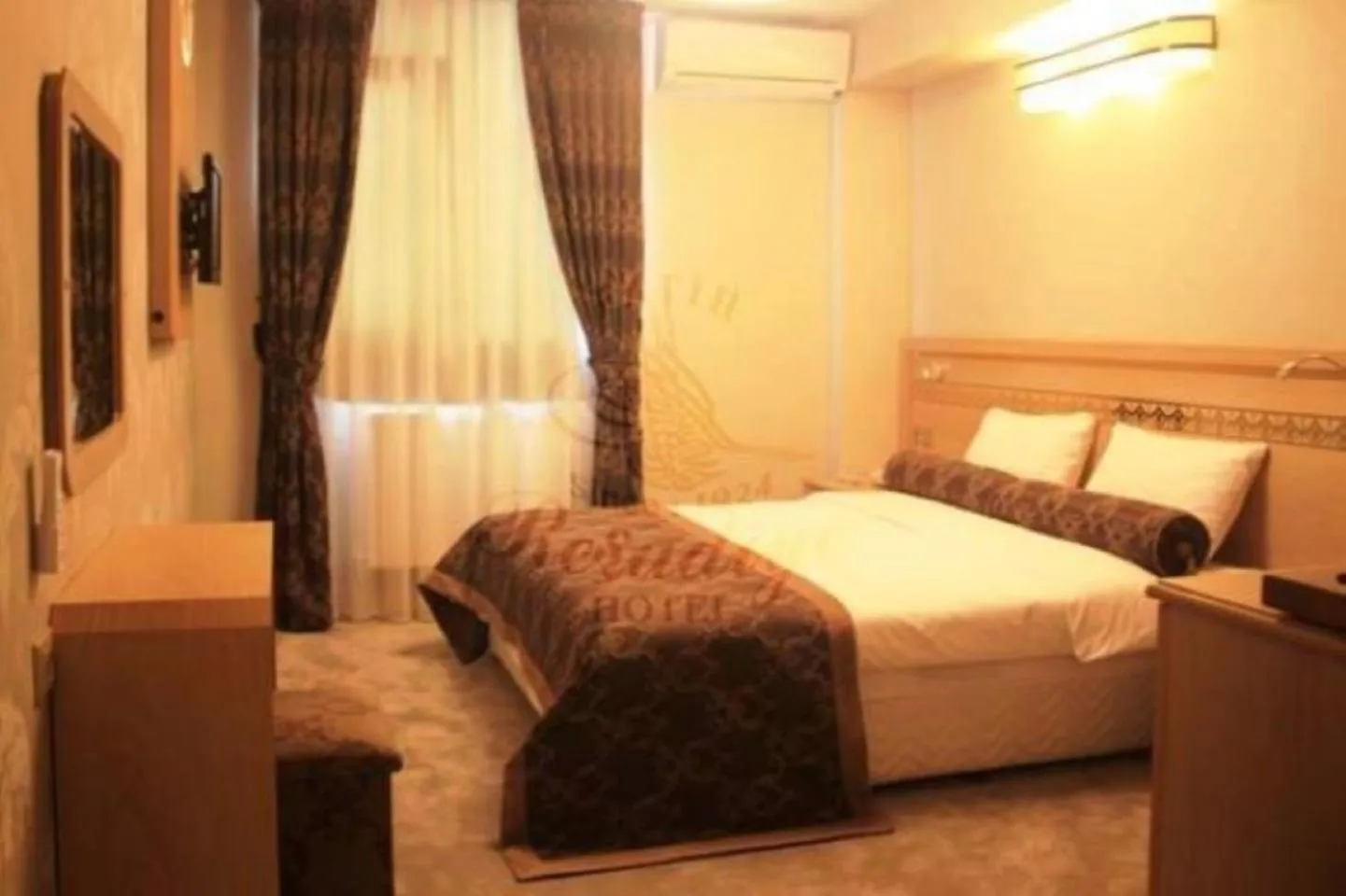 Bed in Fatih Resadiye Hotel