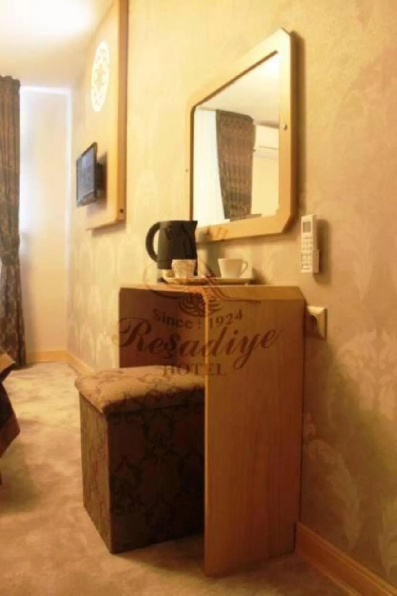 TV and multimedia in Fatih Resadiye Hotel