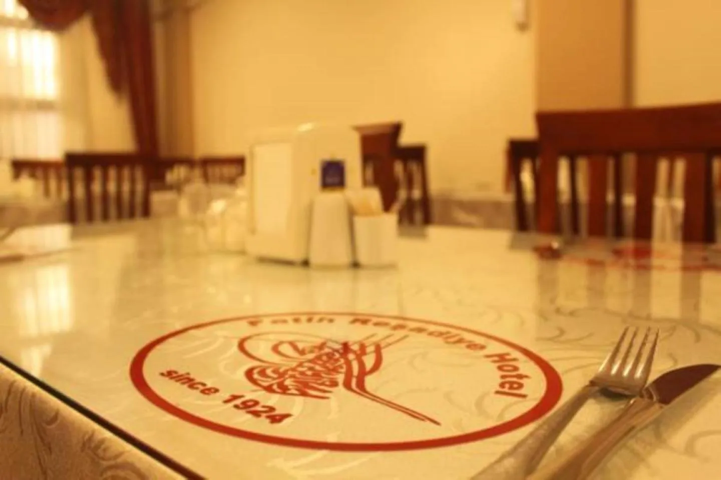 Restaurant/places to eat in Fatih Resadiye Hotel